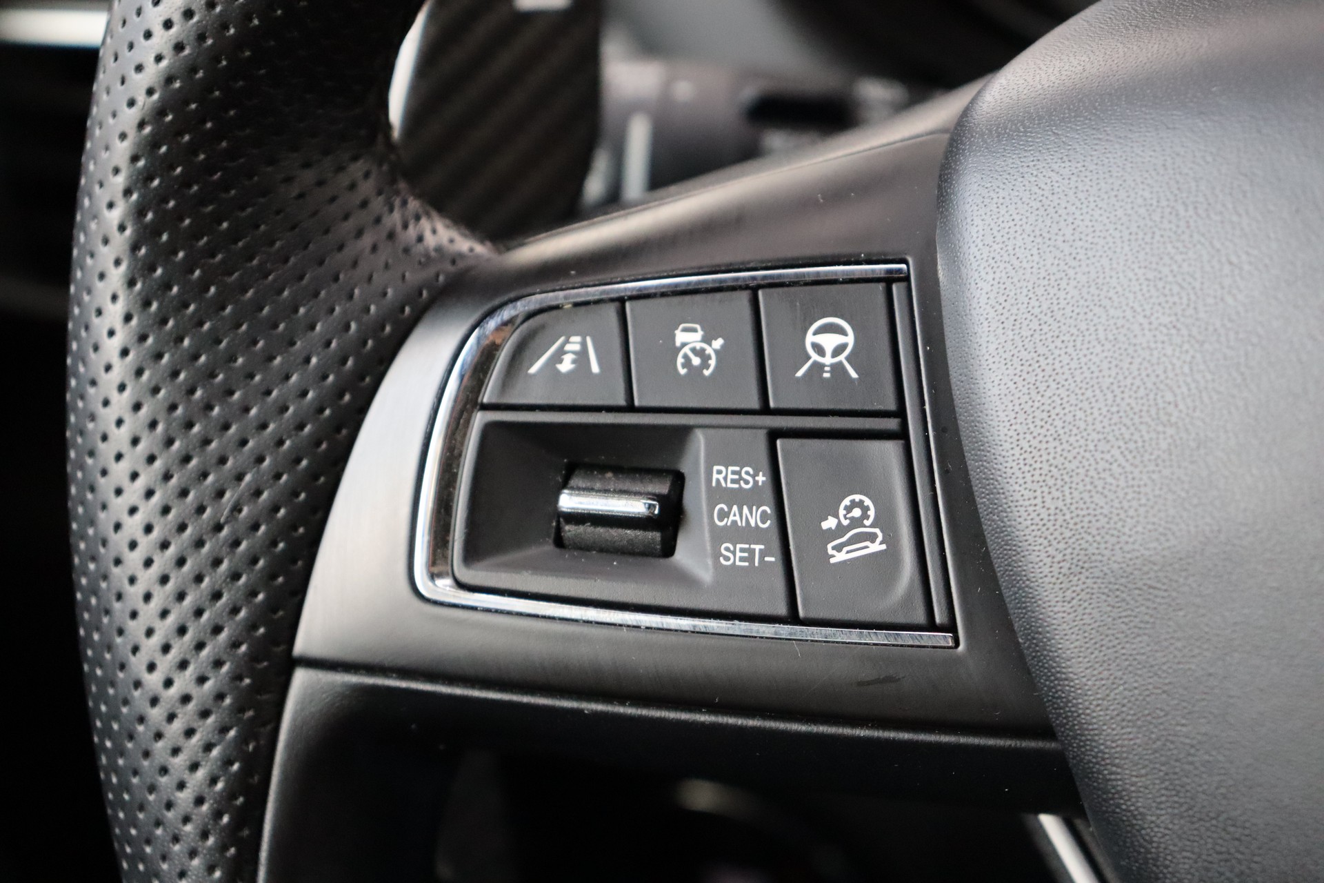 MASERATI Levante 3.8 V8 Trofeo Q4 Automatica-image-17