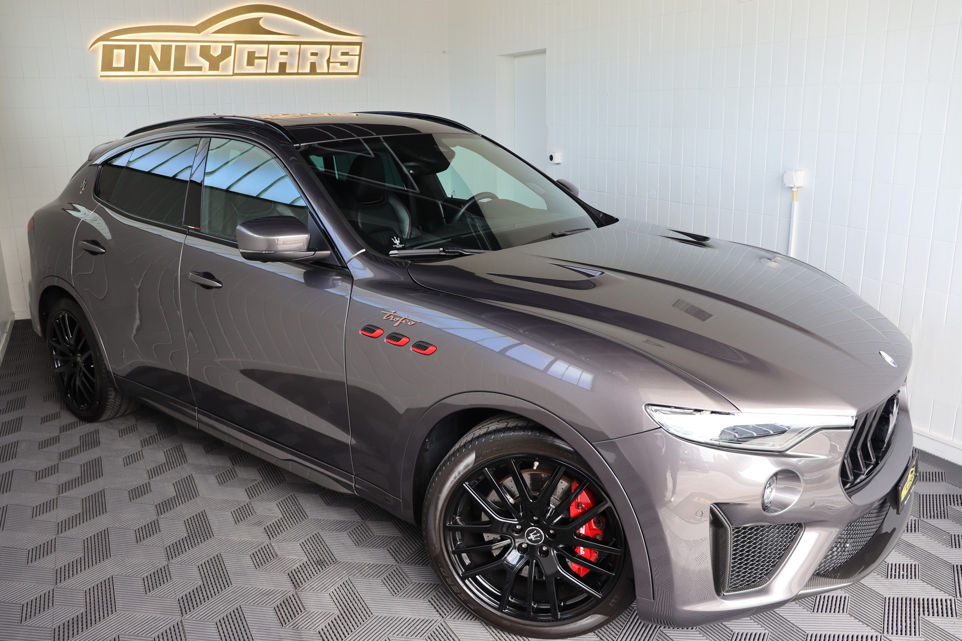 MASERATI Levante 3.8 V8 Trofeo Q4 Automatica-image-6