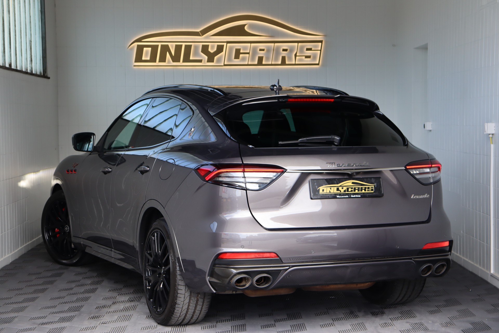 MASERATI Levante 3.8 V8 Trofeo Q4 Automatica-image-7