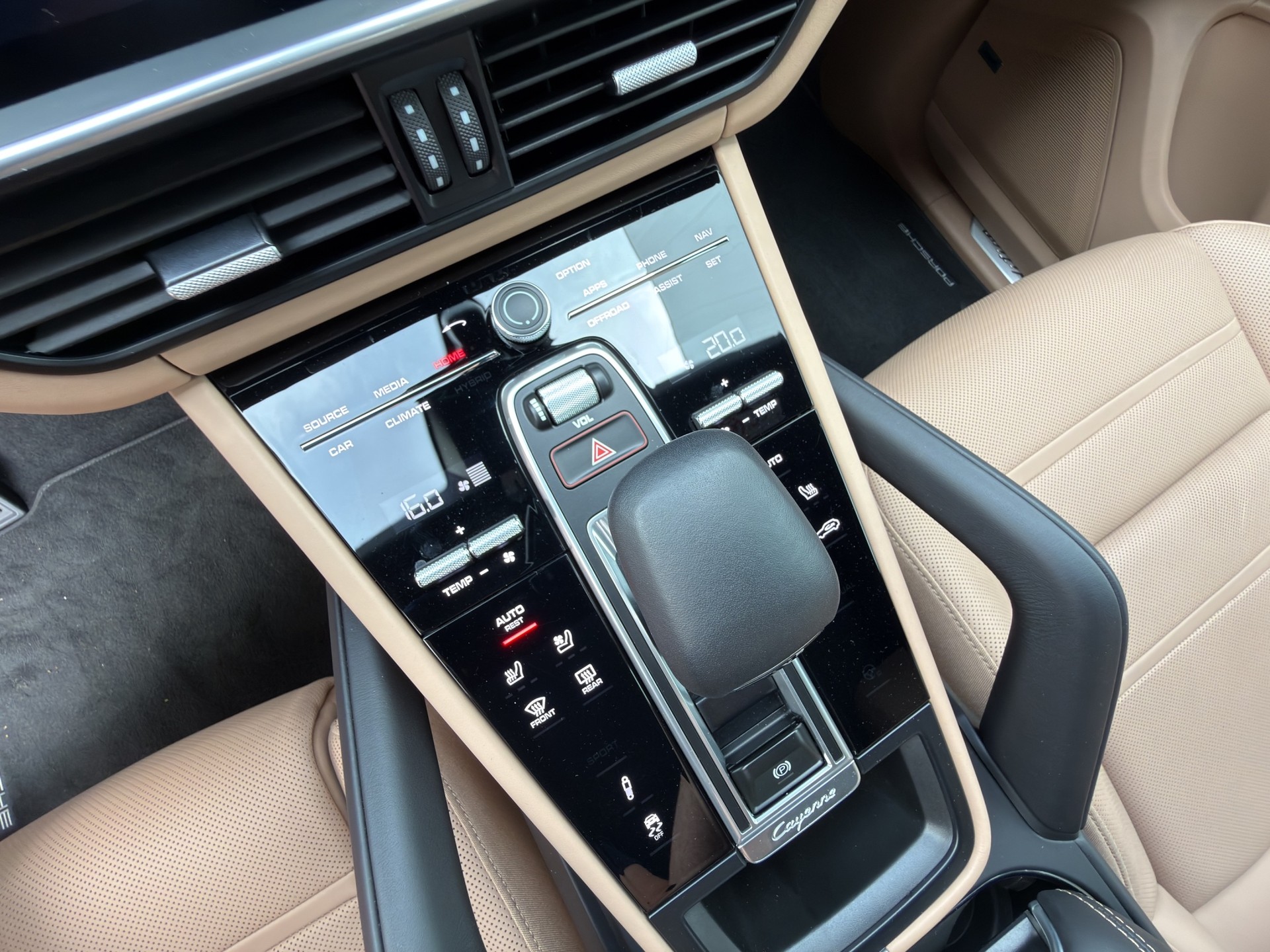 PORSCHE Cayenne Coupé 2.9 V6 S Platinum Edition-image-23