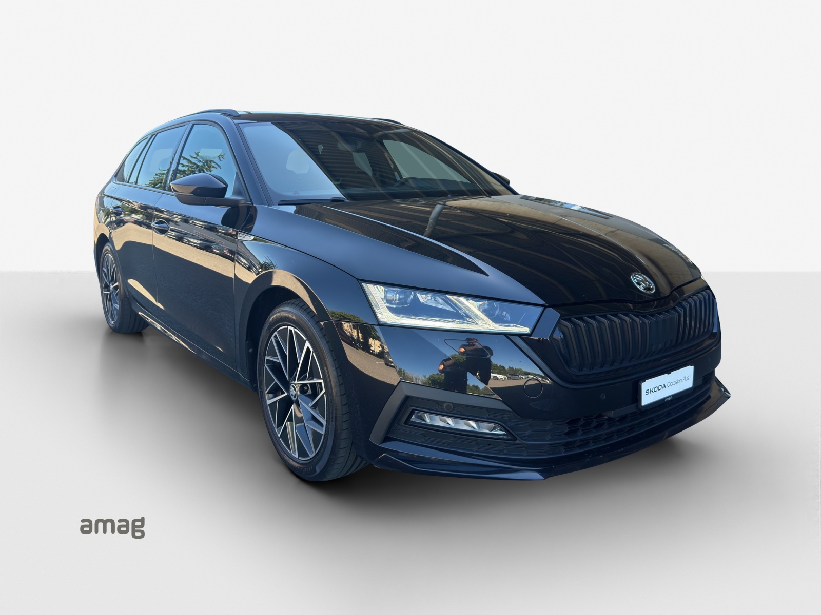 SKODA Octavia Combi 2.0 TDI DSG SportLine 4x4-image-5