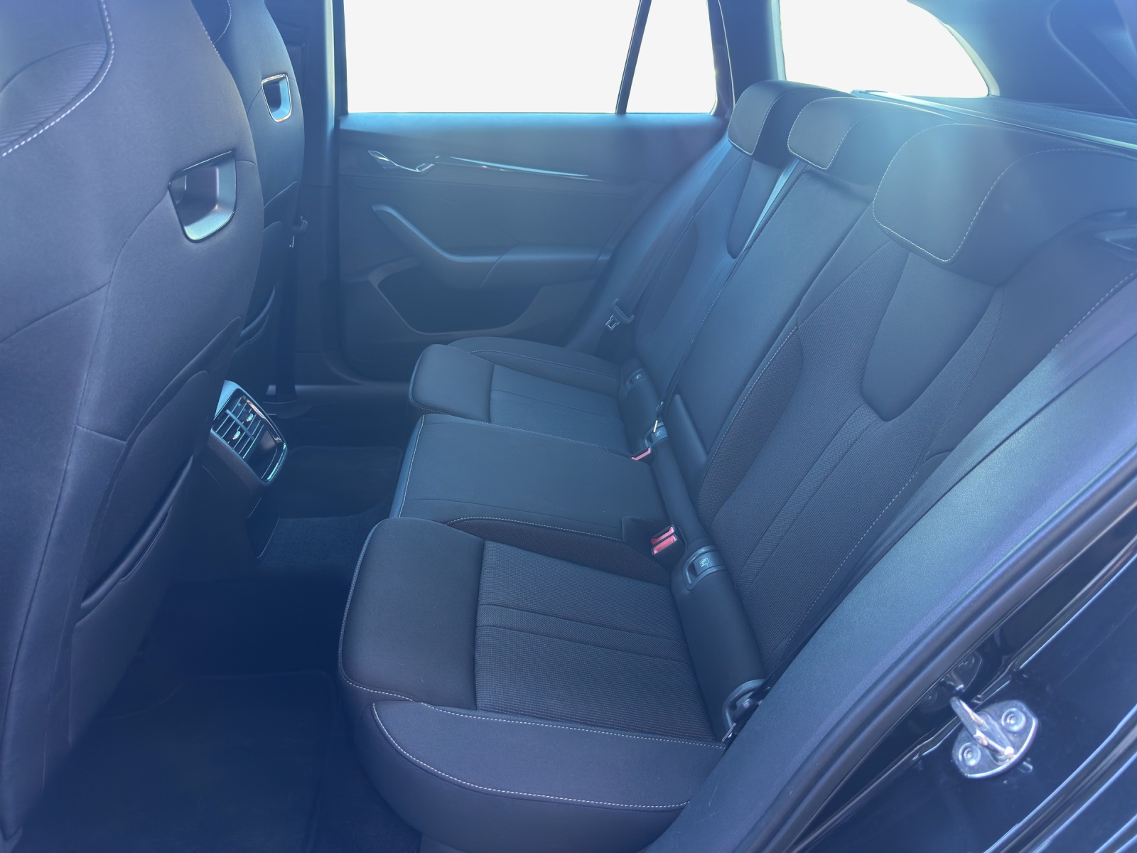 SKODA Octavia Combi 2.0 TDI DSG SportLine 4x4-image-11