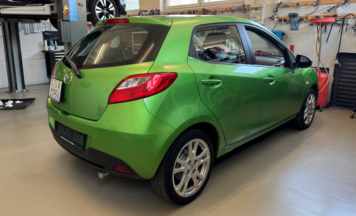 MAZDA 2 1.3i 16V Exclusive-image-3