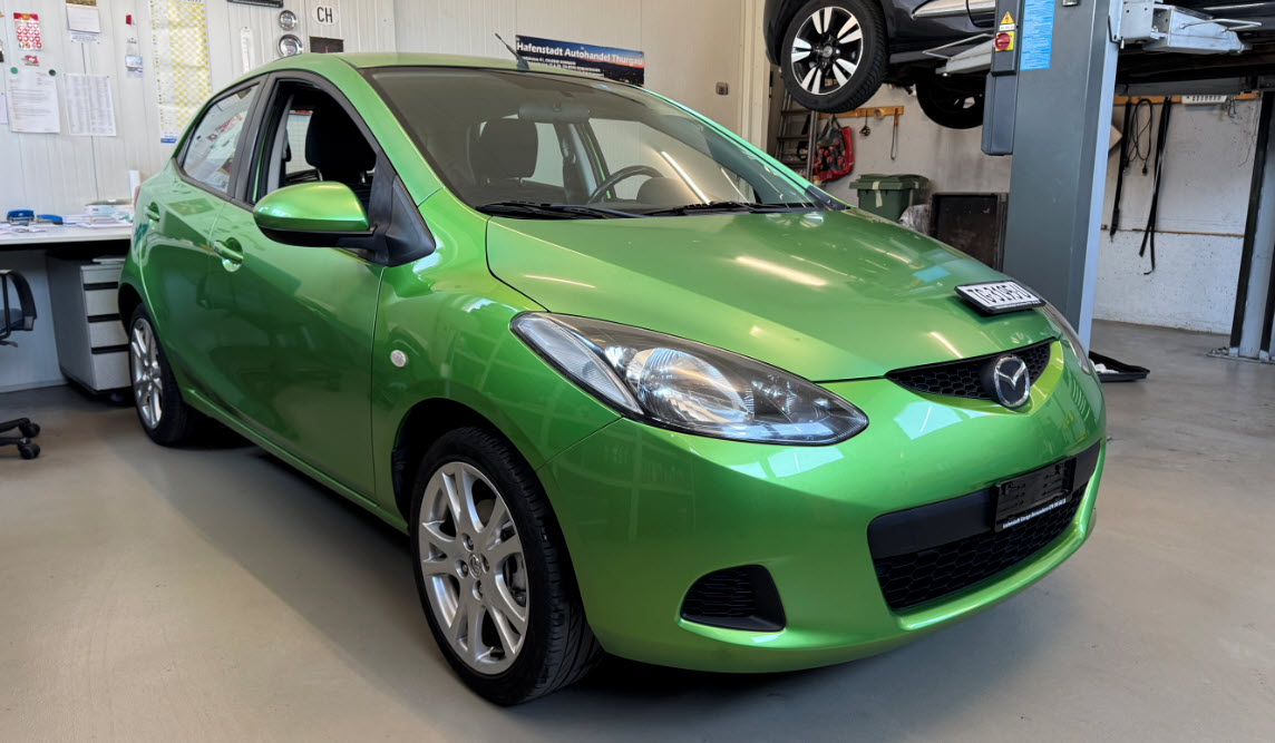 MAZDA 2 1.3i 16V Exclusive-image-1