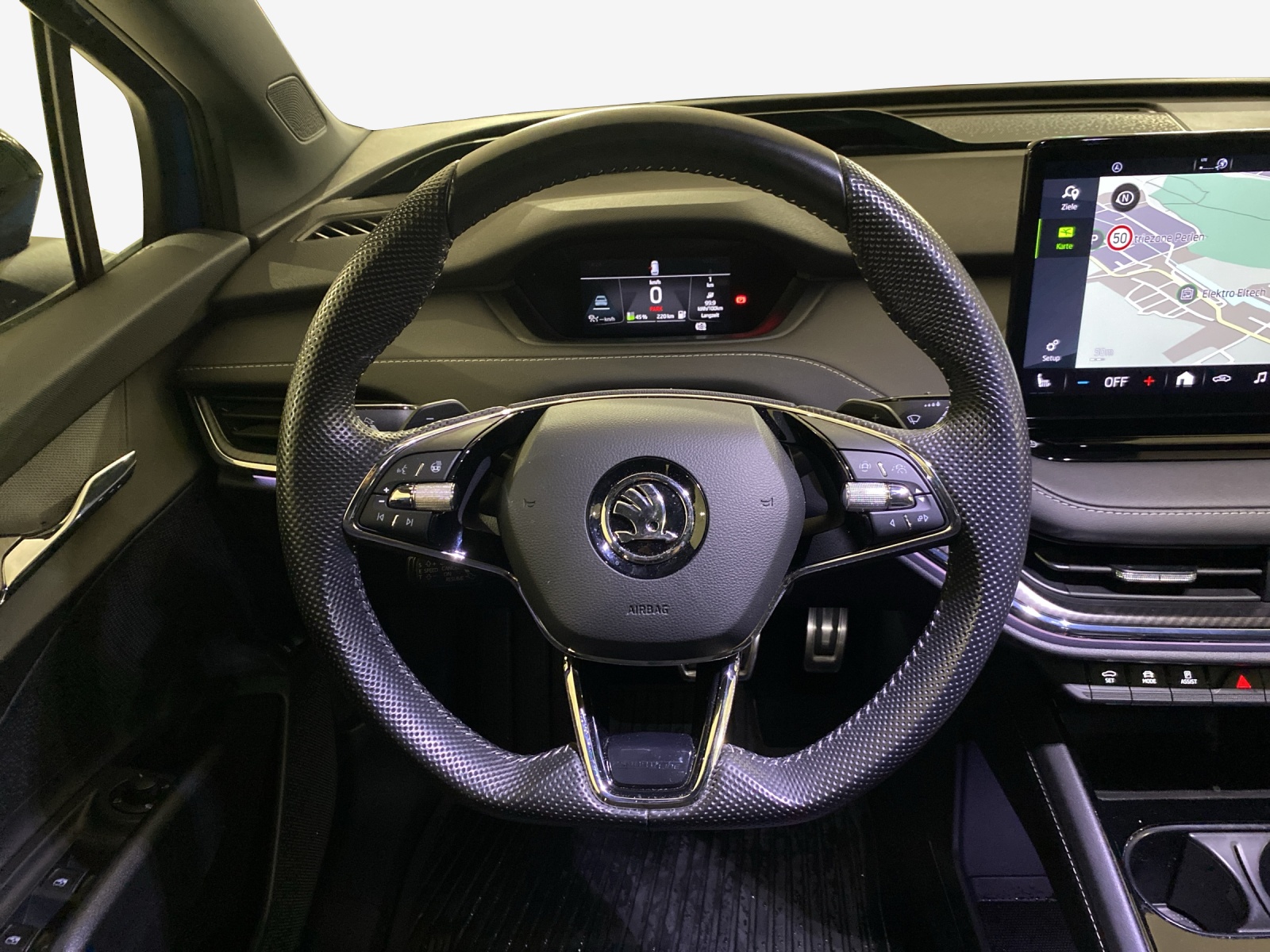 SKODA Enyaq iV 80 SportLine Ultra-image-9