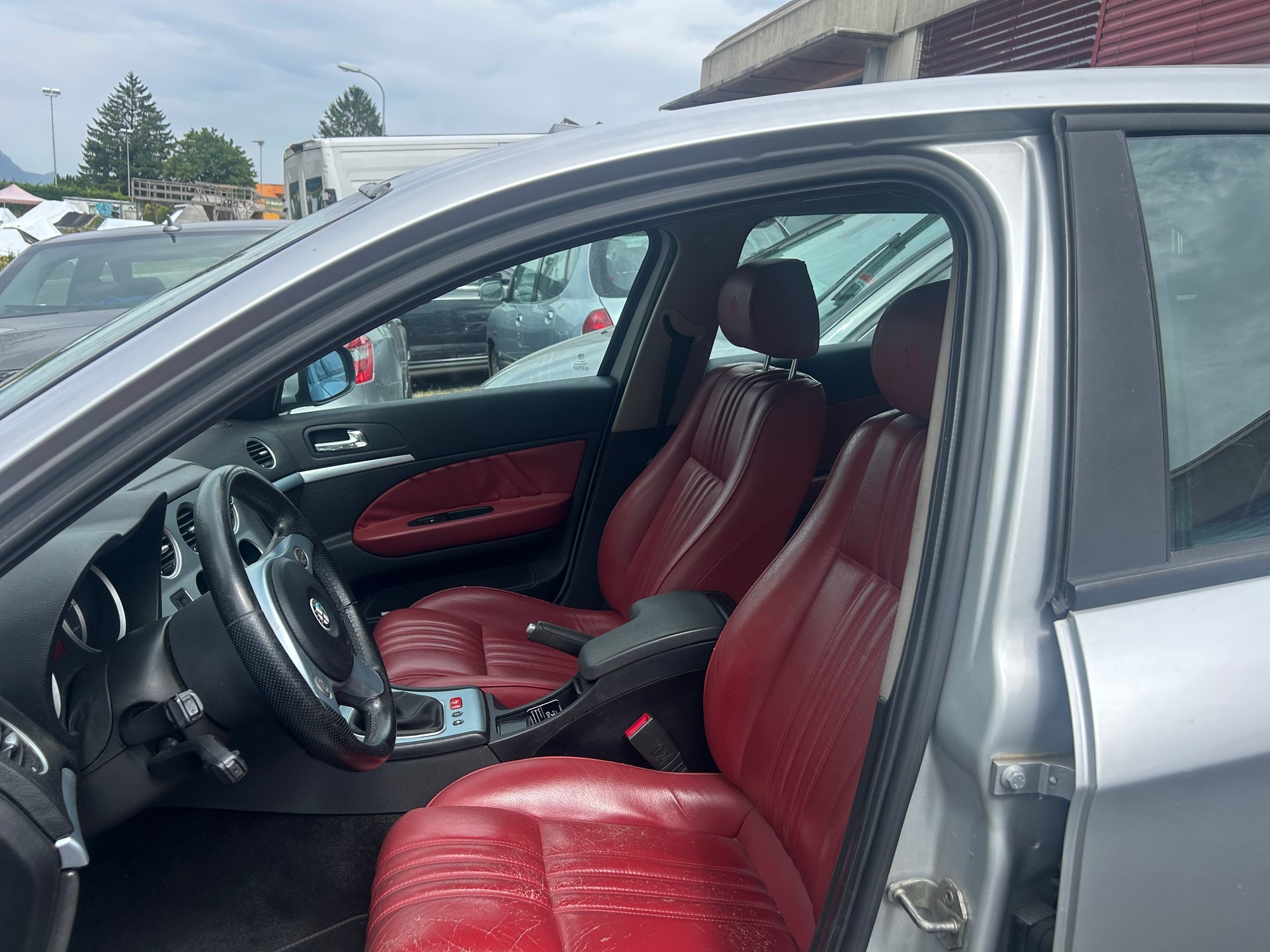 ALFA ROMEO 159 Sportwagon 1.9 JTD Progression-image-8