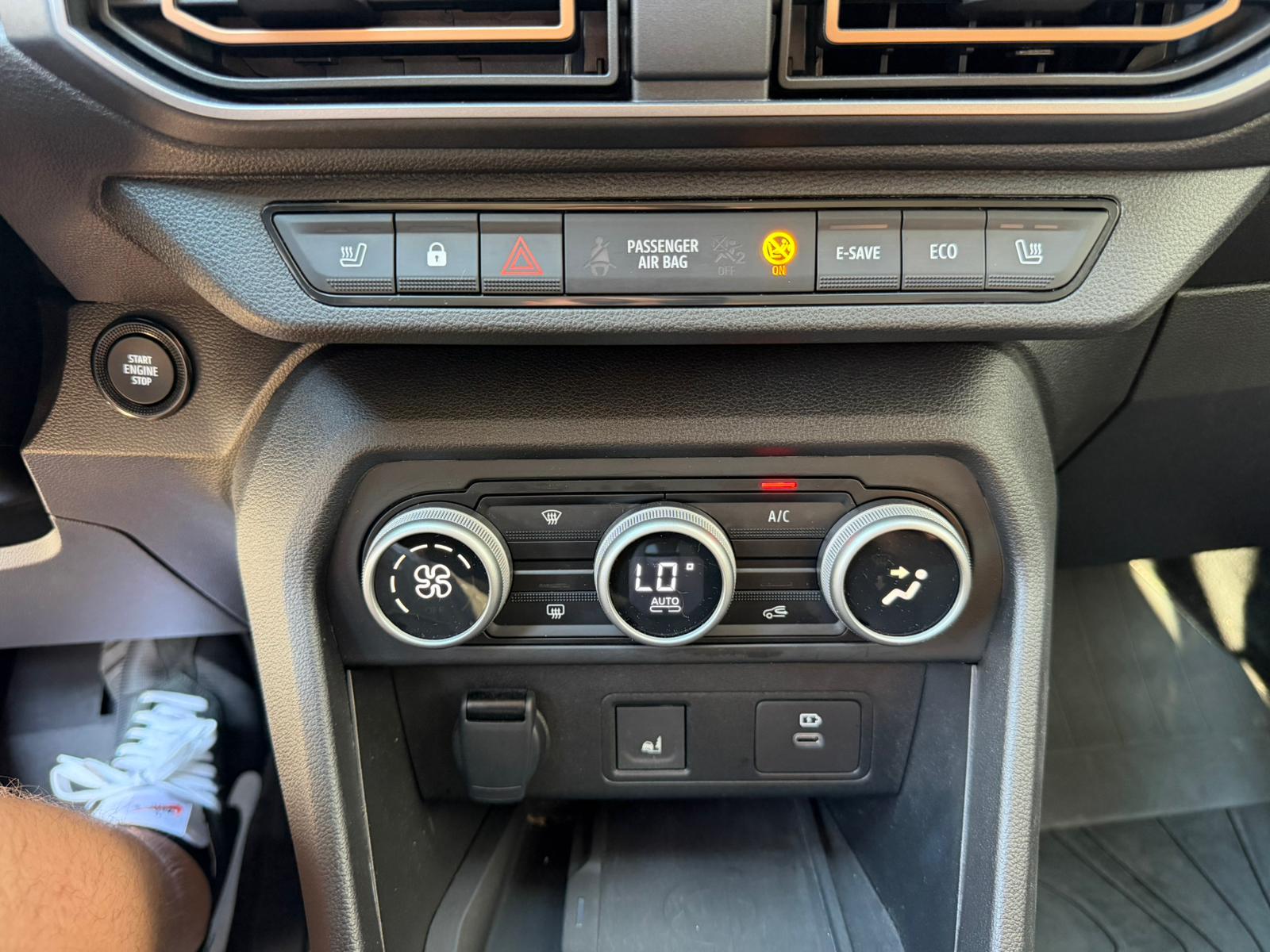 DACIA Jogger HEV 140 Extreme-image-17