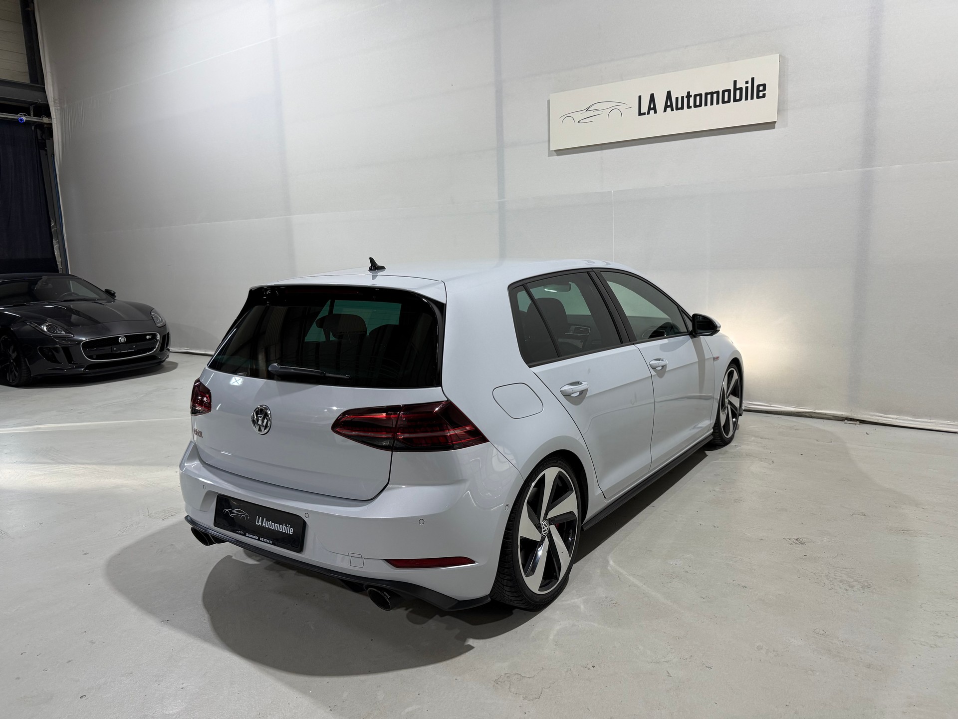 VW Golf 2.0 TSI GTI Performance DSG (CH Fahrzeug)-image-8