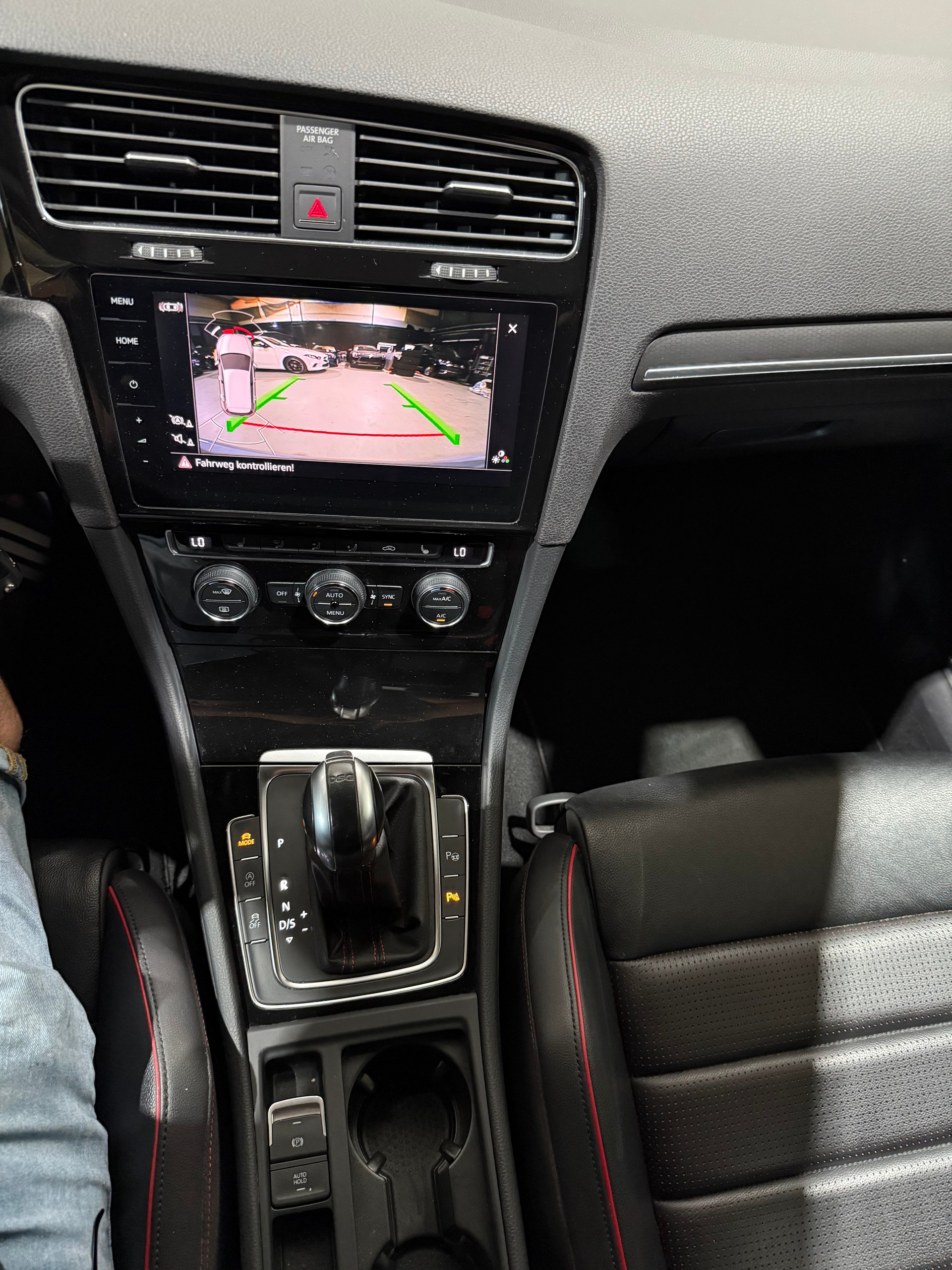 VW Golf 2.0 TSI GTI Performance DSG (CH Fahrzeug)-image-15