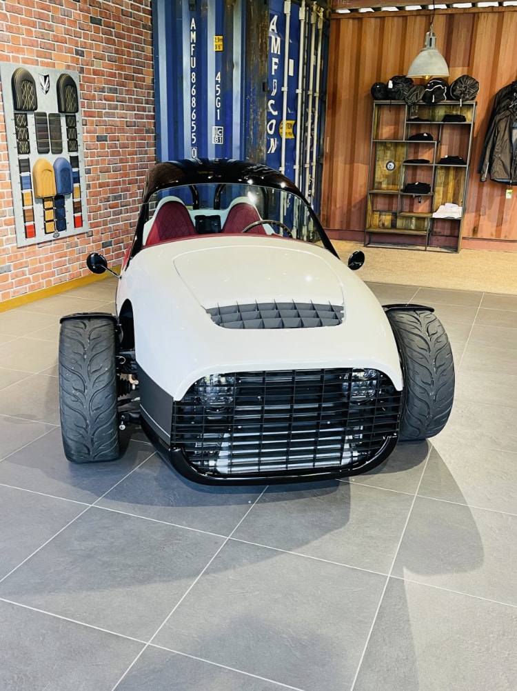 VANDERHALL Carmel GTS-showroom-element-3