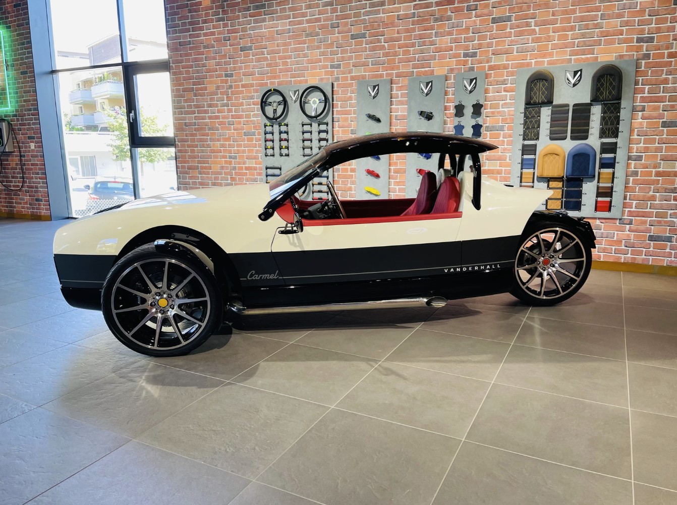 VANDERHALL Carmel GTS-image-5