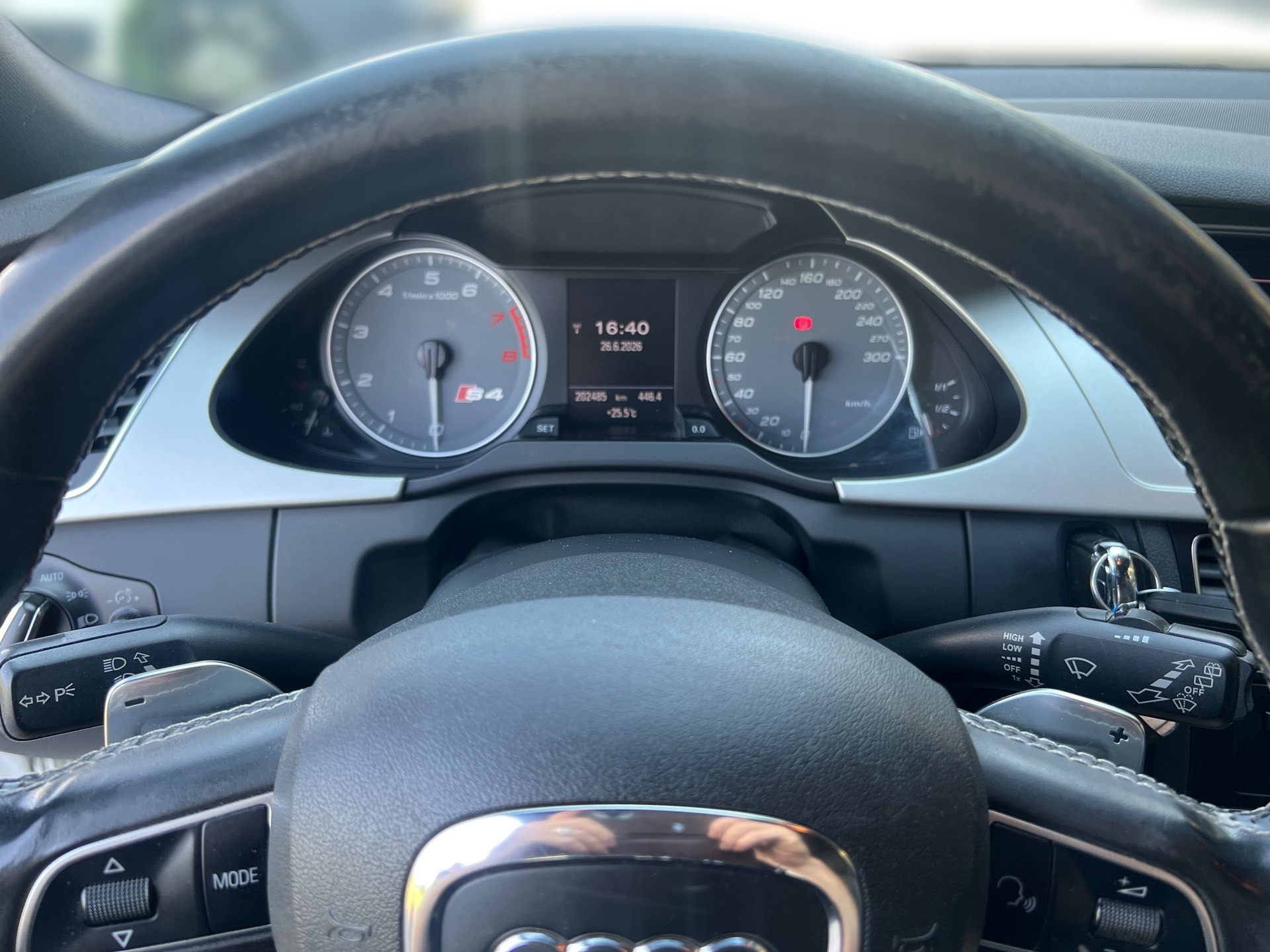 AUDI S4 Avant 3.0 TFSI quattro S-tronic-image-7