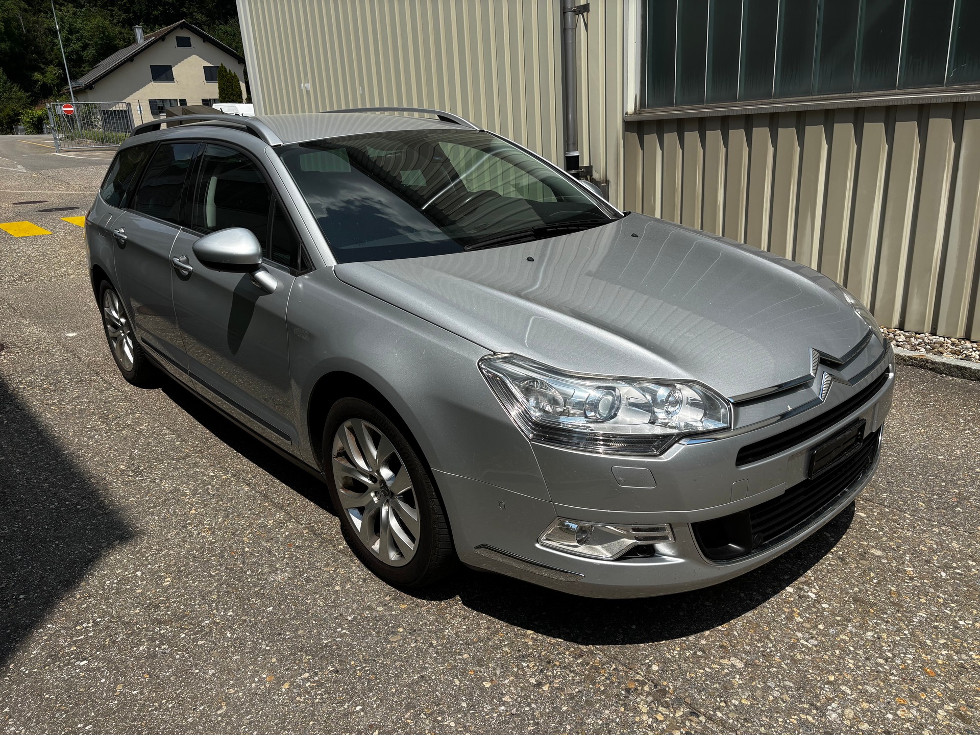 CITROEN C5 Tourer 2.7 HDi V6 Dynamique+ Automatic-image-0