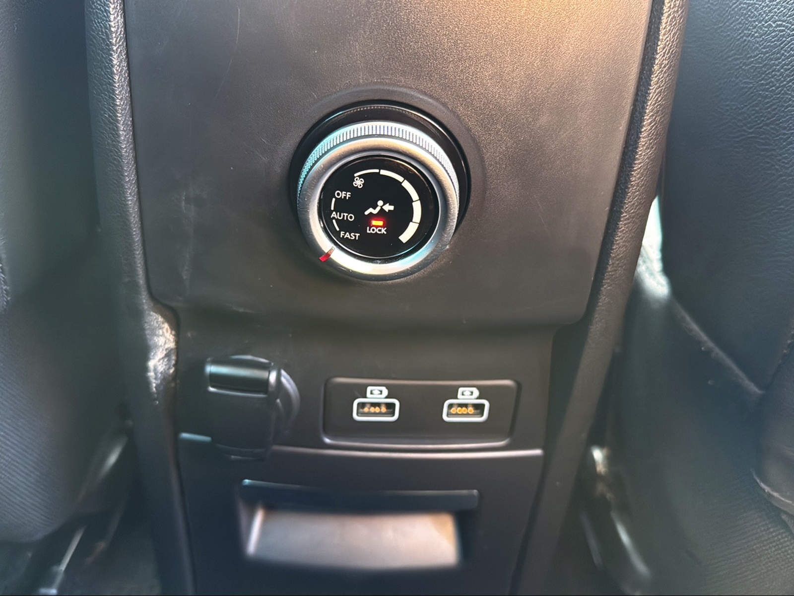 RENAULT Espace 1.8 TCe Intens EDC-image-15