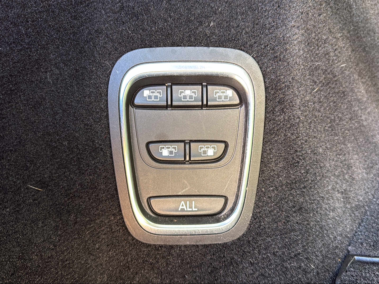 RENAULT Espace 1.8 TCe Intens EDC-image-18