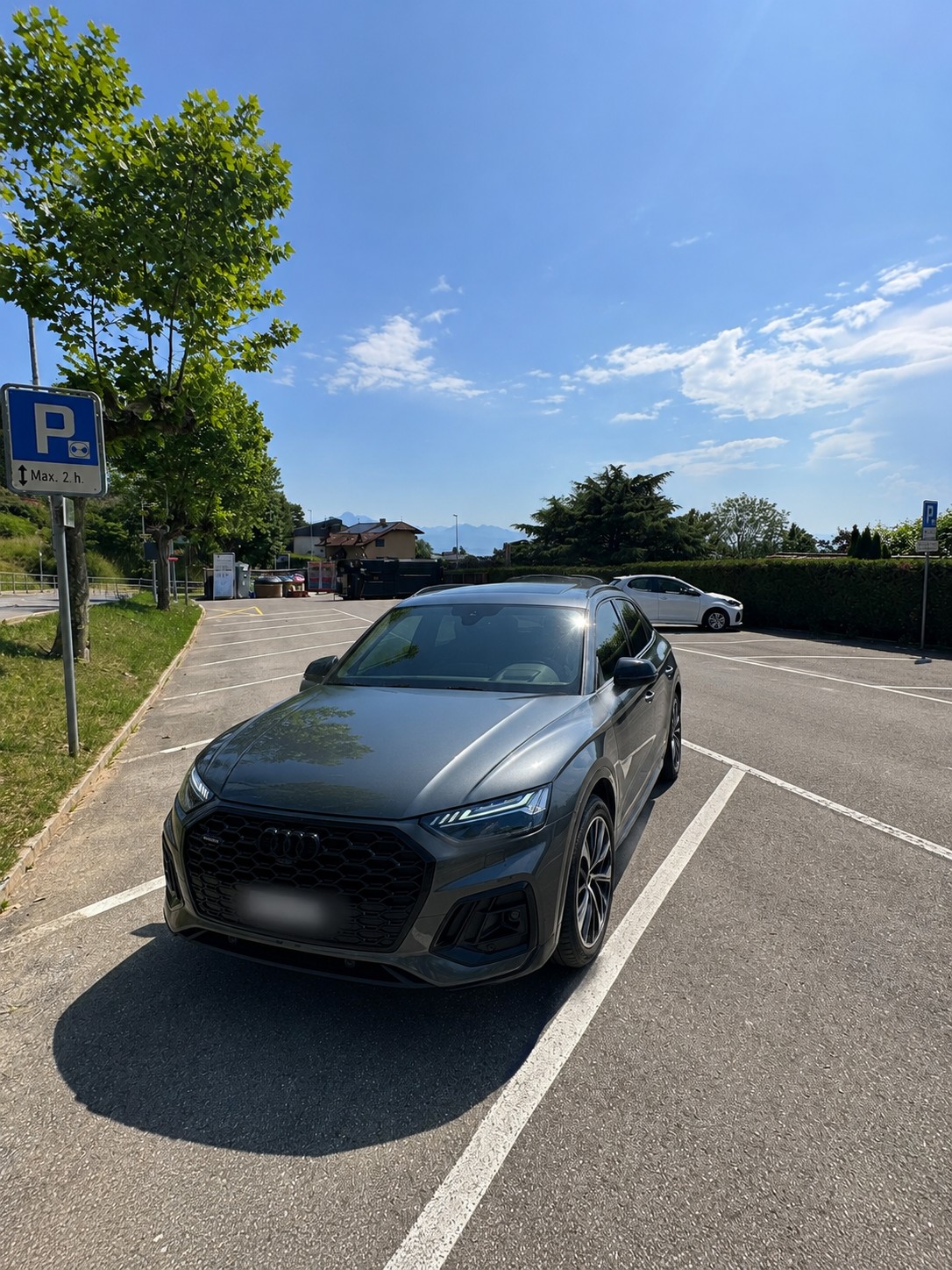 AUDI 2.0 40 TDI Black Edition quattro S-Tronic-image-0
