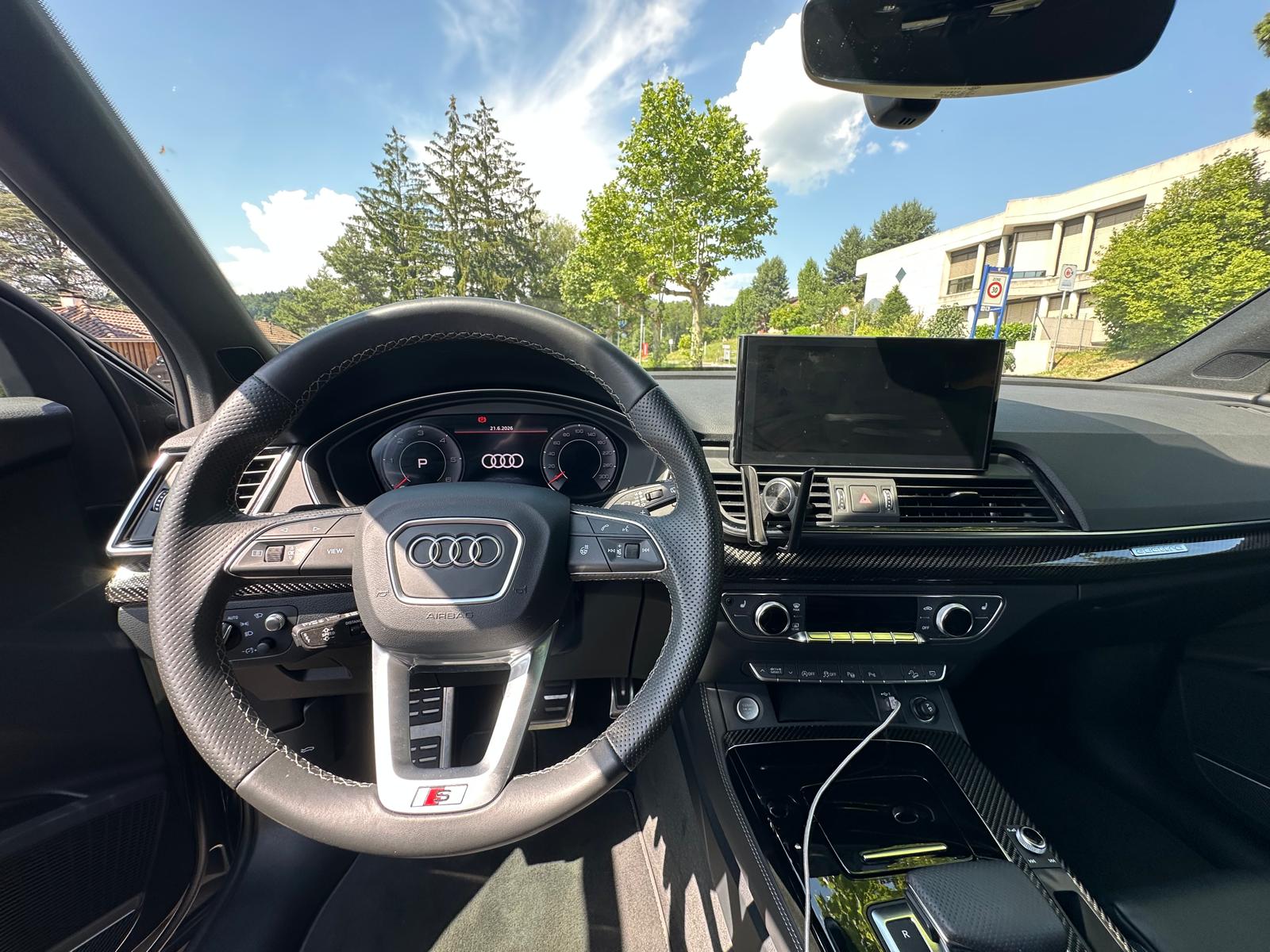AUDI 2.0 40 TDI Black Edition quattro S-Tronic-image-7