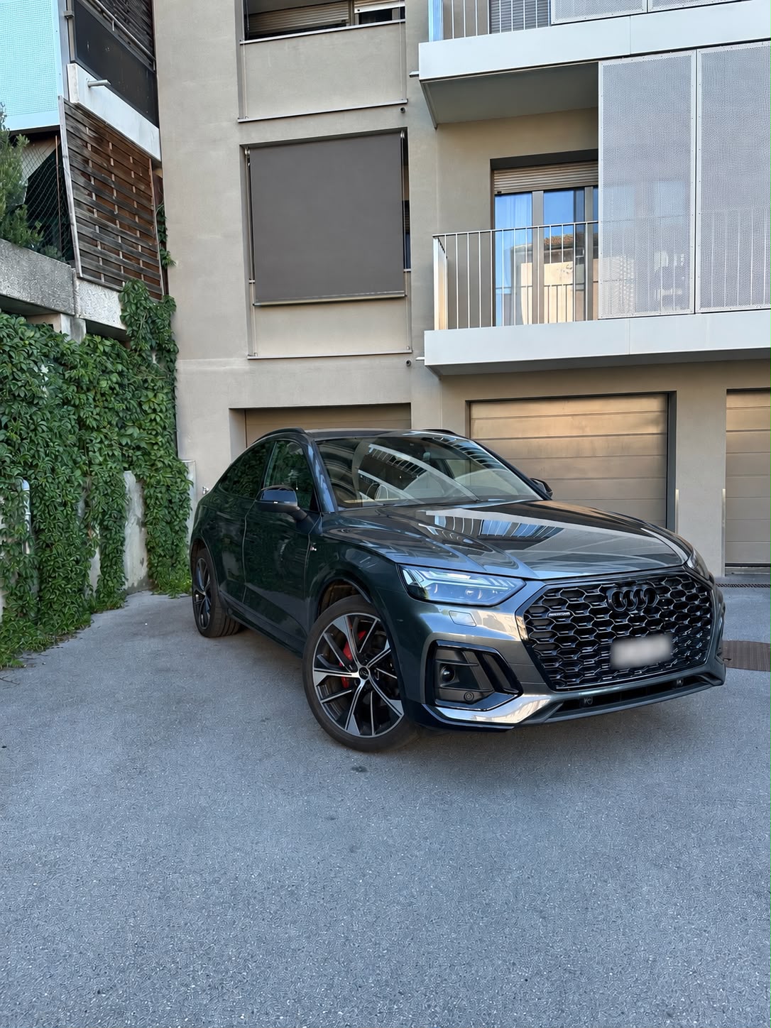 AUDI 2.0 40 TDI Black Edition quattro S-Tronic-image-0