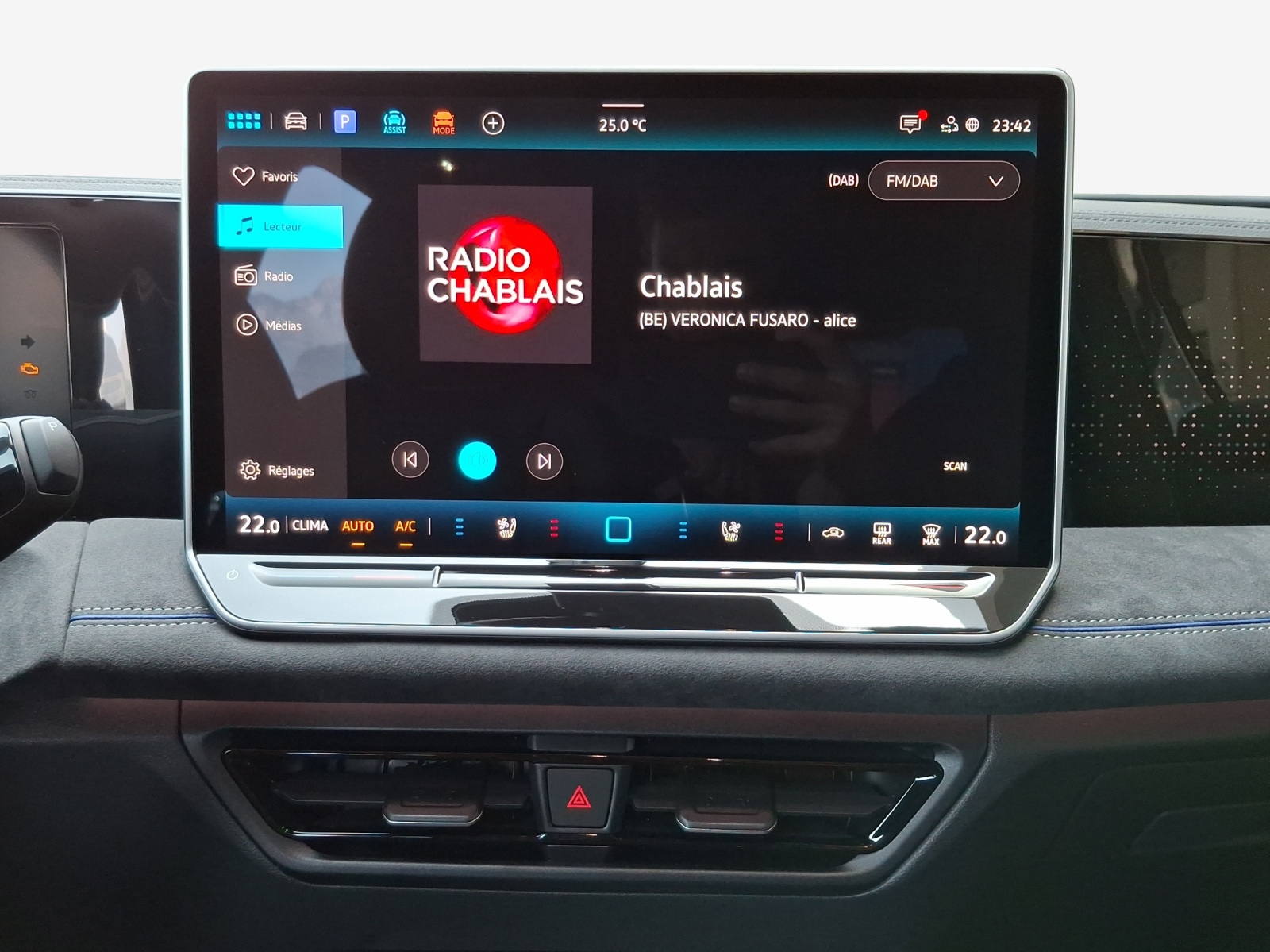 VW Tiguan 2.0 TSI DSG R-Line 4Motion-image-10