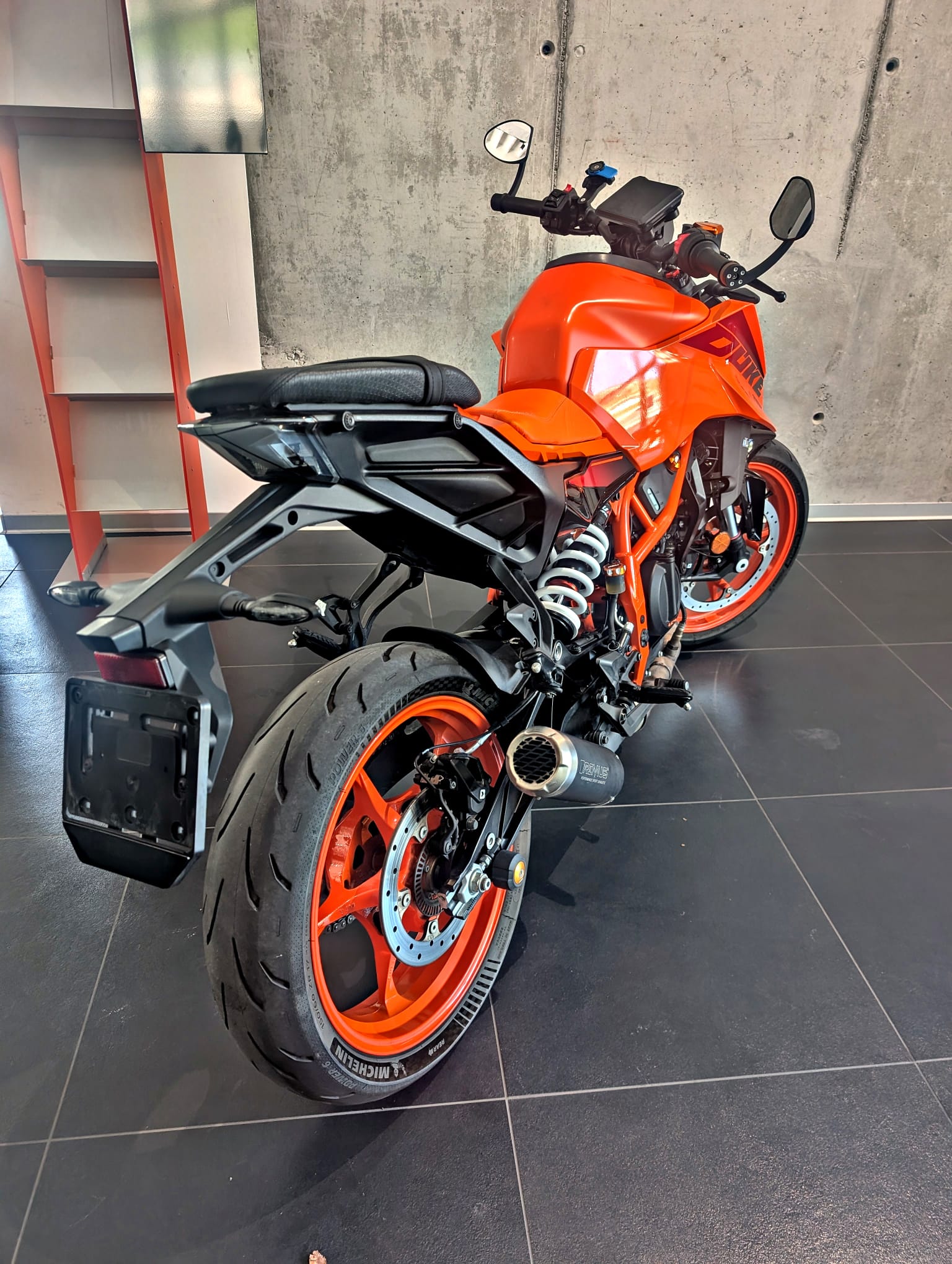 KTM 390 Duke-image-7