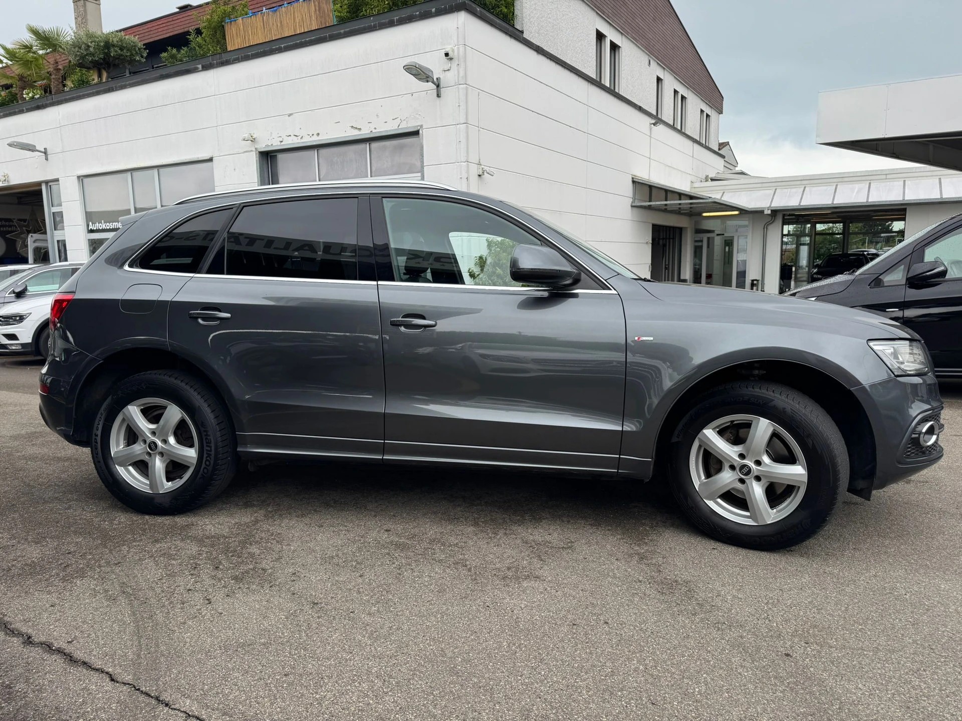 AUDI Q5 2.0 TDI quattro S-tronic-image-4