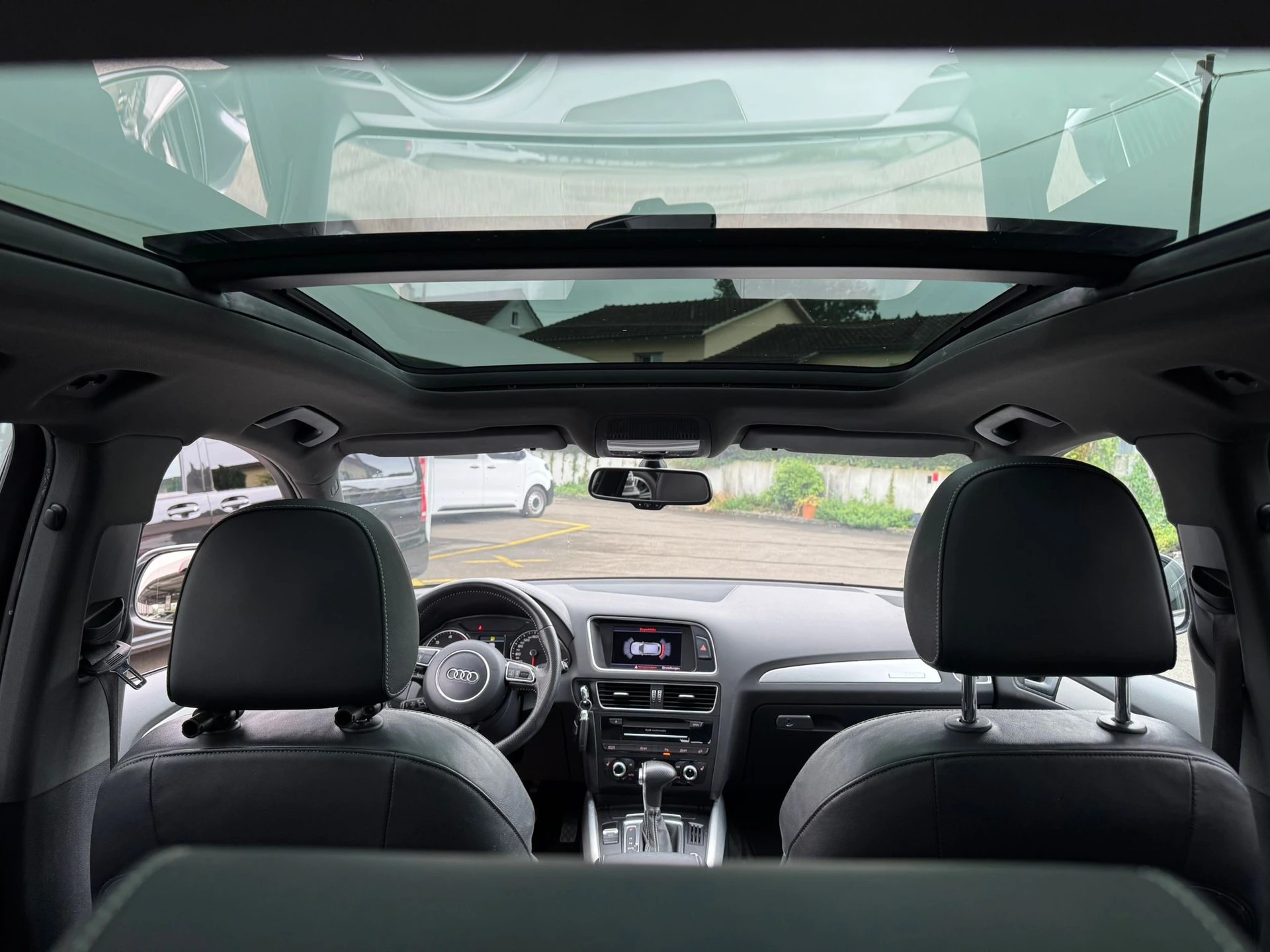 AUDI Q5 2.0 TDI quattro S-tronic-image-8