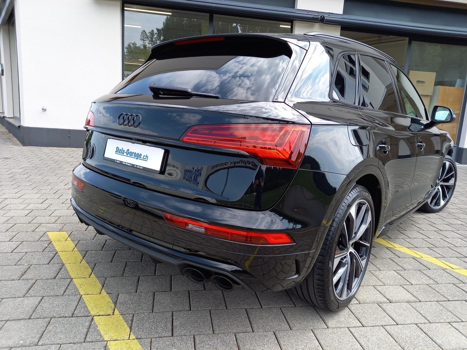 AUDI SQ5 TDI quattro tiptronic-image-1