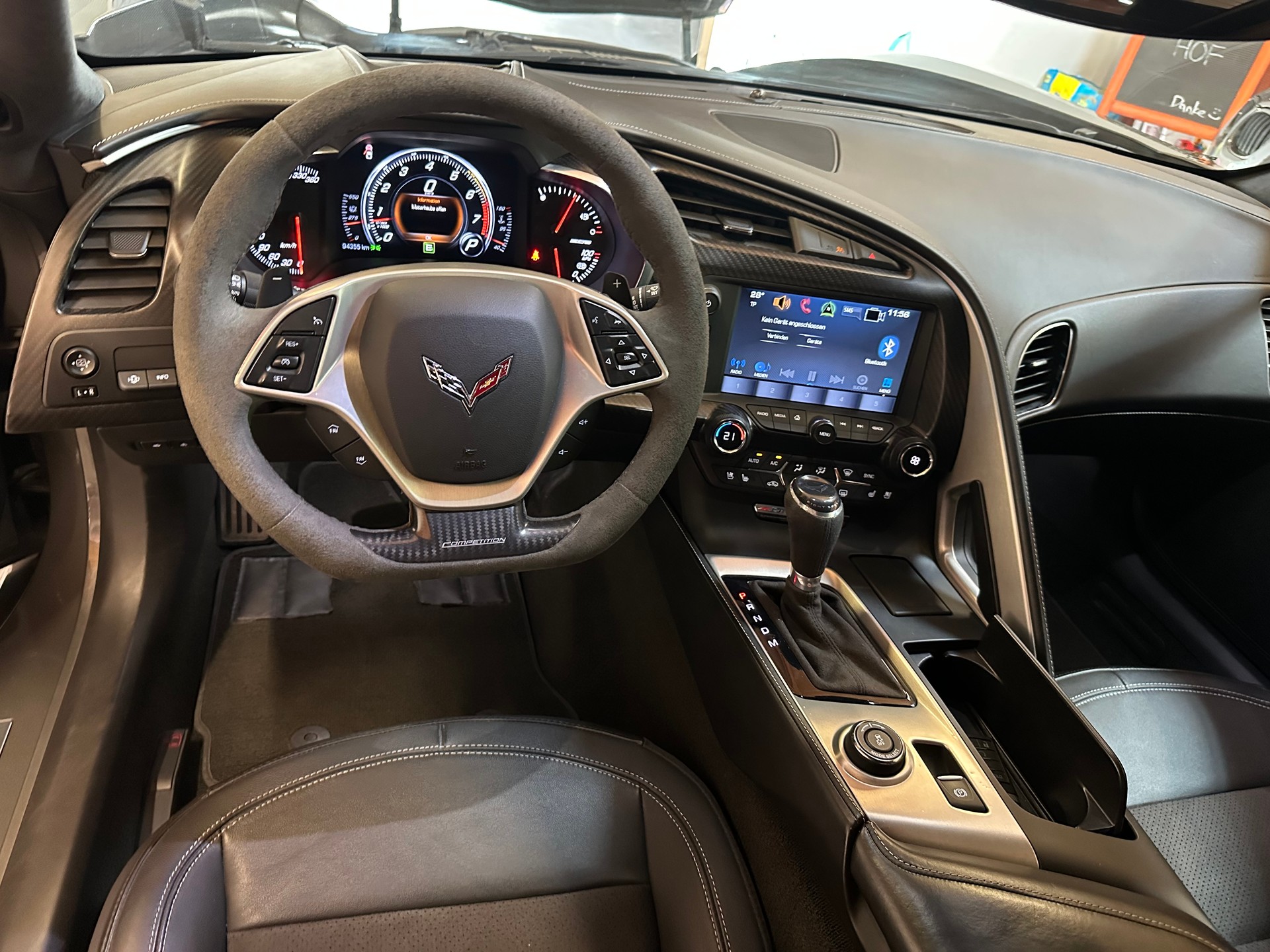CHEVROLET Corvette Coupé Z06 3LZ Automatic/CH-Fahrzeug/1. Jahr Garantie/Competition-Ausstattung-image-16