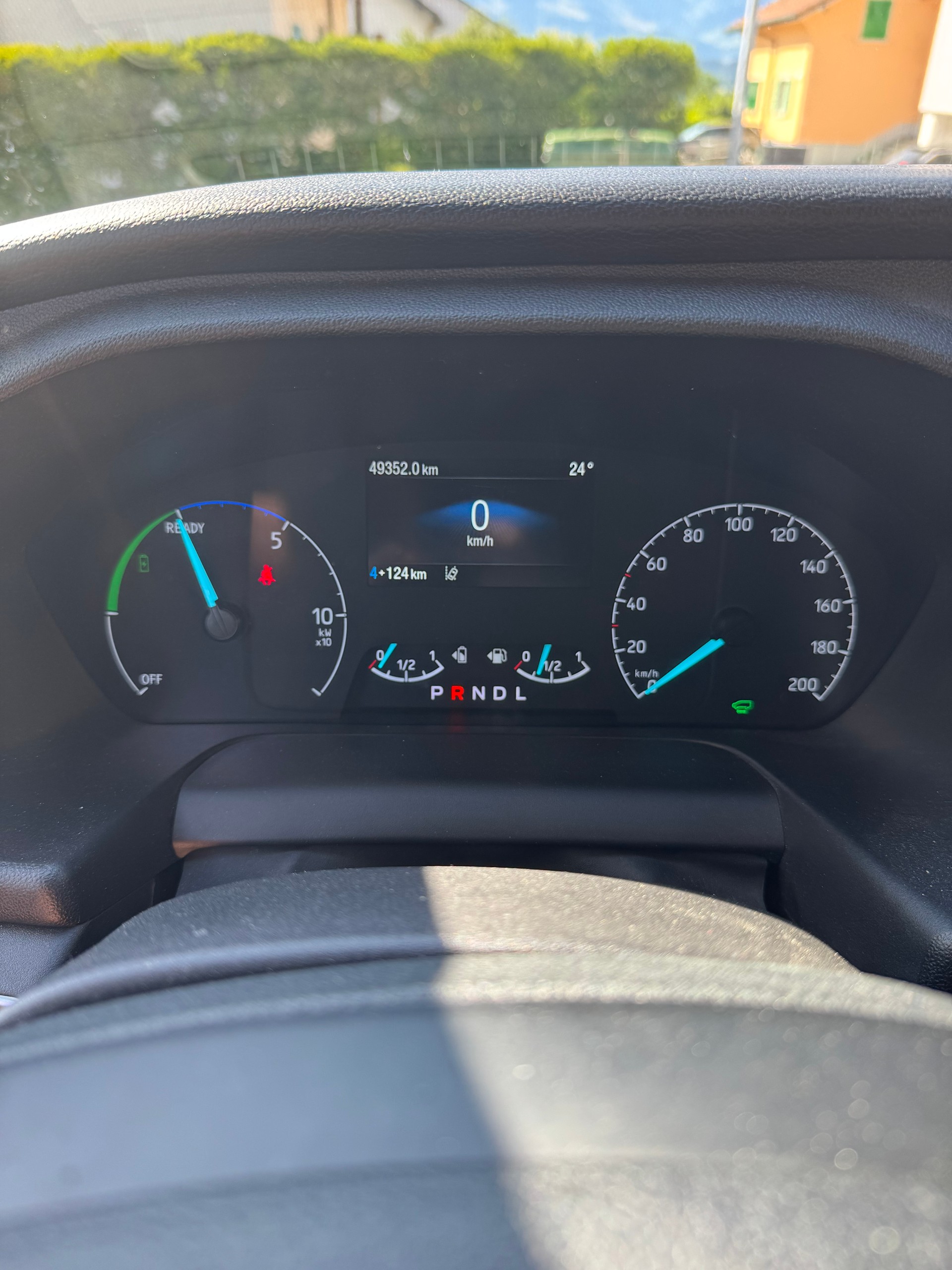 FORD FORD Tourneo Custom 320 L1H1 Titanium PHEV-image-4