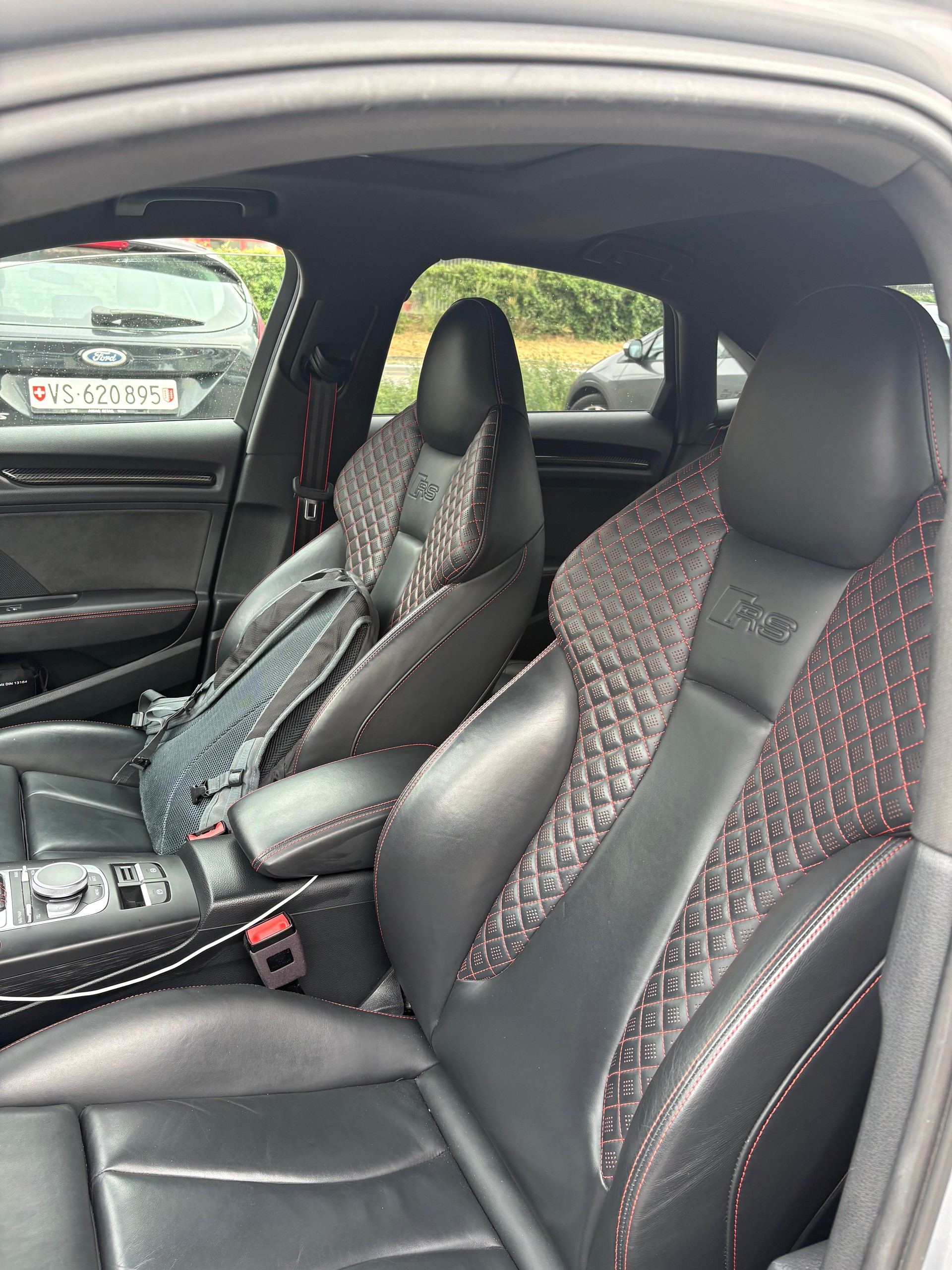 AUDI 2.5 T FSI quattro S-Tronic-image-5