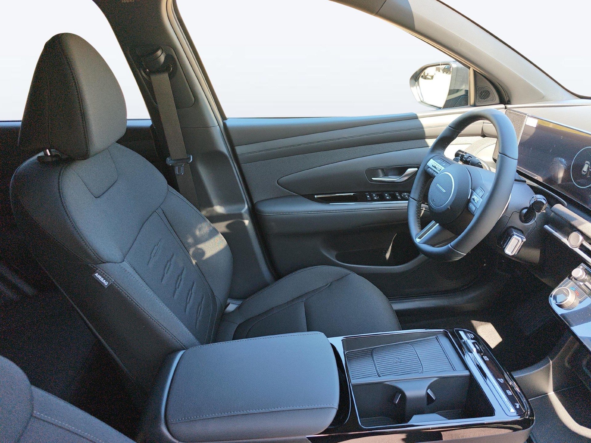 HYUNDAI Tucson 1.6 T-GDi HEV Origo Blackline 4WD Sailing Blue-image-9