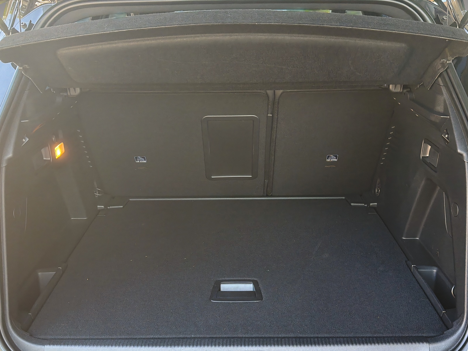 PEUGEOT 3008 1.2 PureTech GT Pack EAT8-image-17