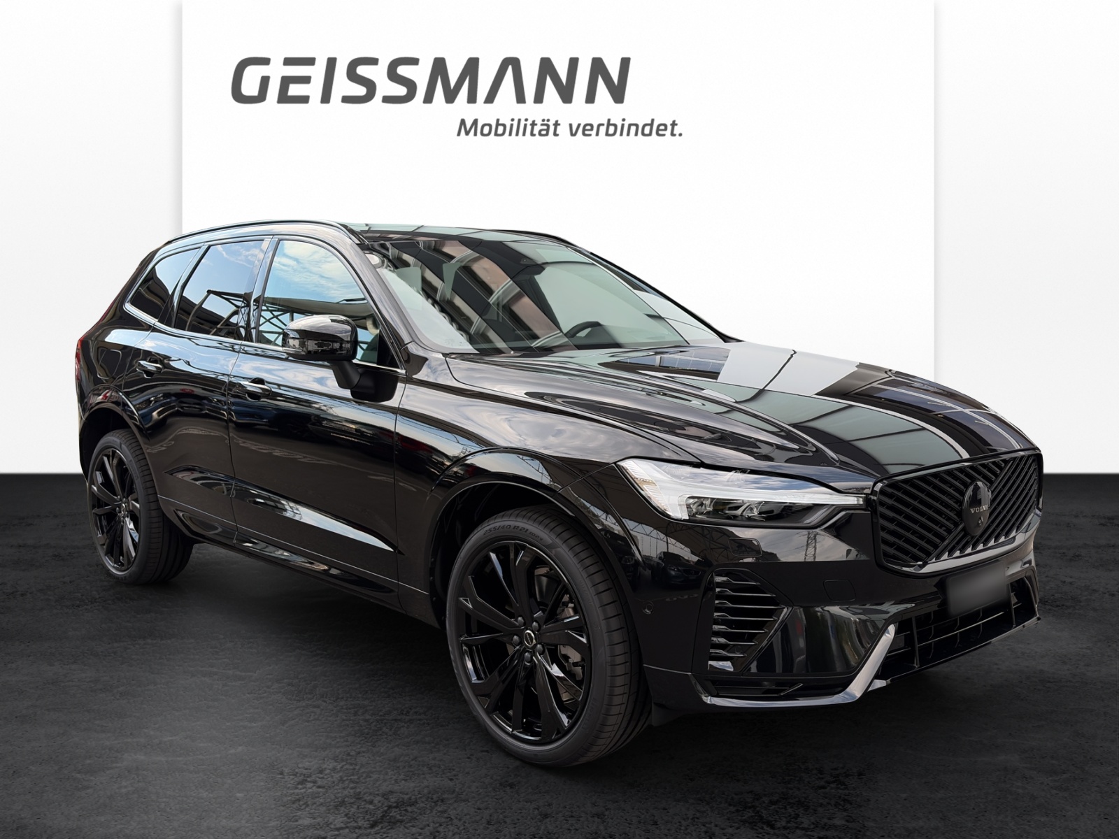 VOLVO XC60 2.0 T6 TE Black Edition eAWD-showroom-element-1