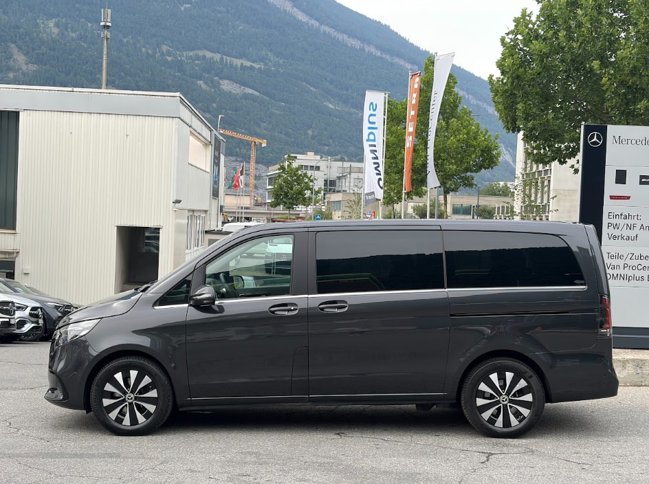 MERCEDES-BENZ V 250 d lang Avantgarde 4Matic-image-3