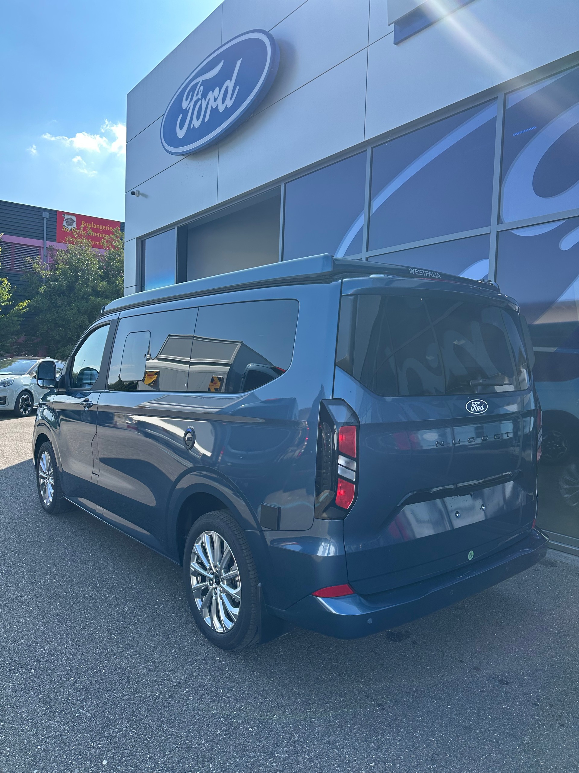 FORD Transit C Nugget 320 L1 2.0 Ec Titanium/170CV/Aut.-image-3