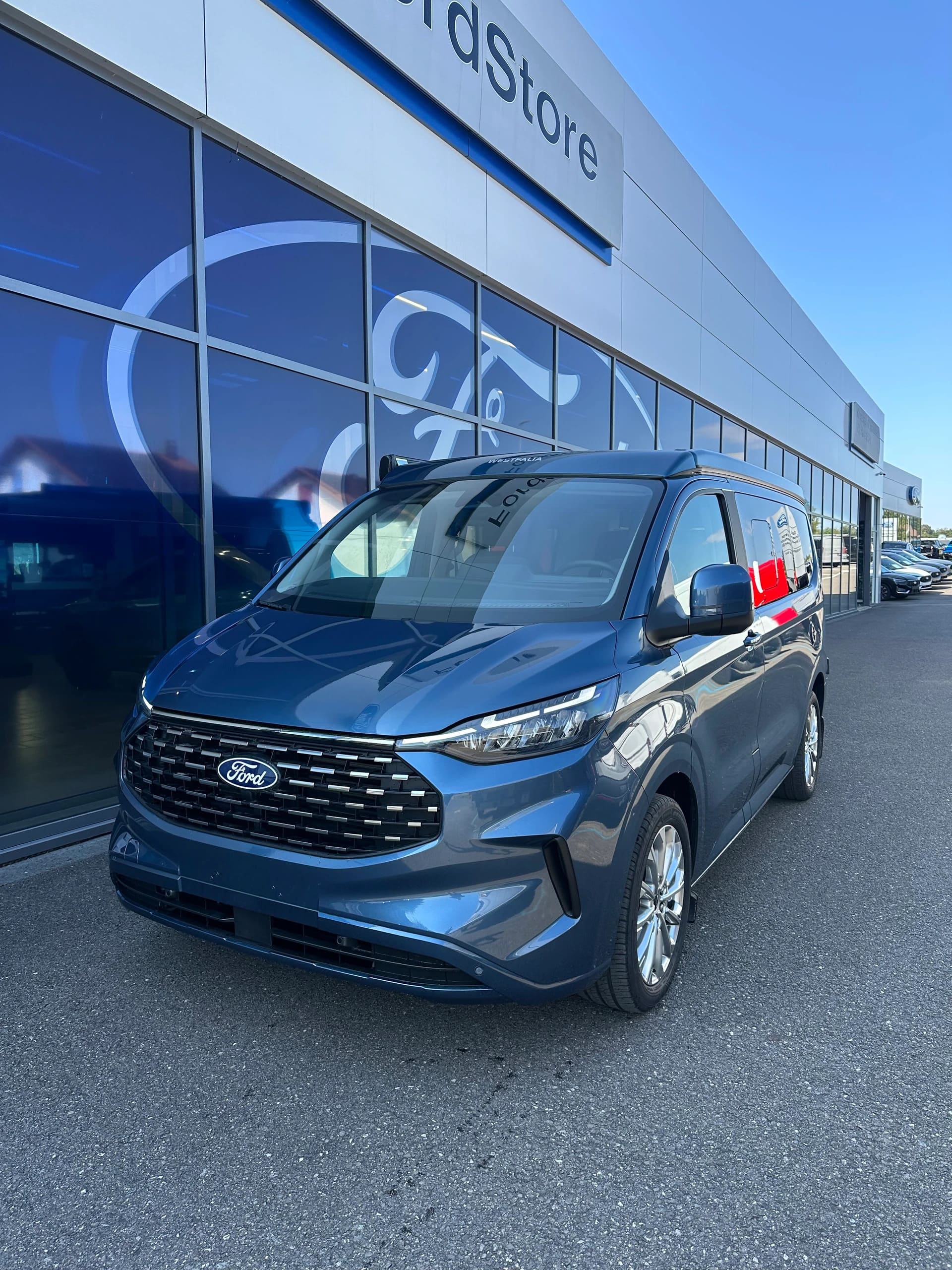 FORD Transit C Nugget 320 L1 2.0 Ec Titanium/170CV/Aut.-image-1
