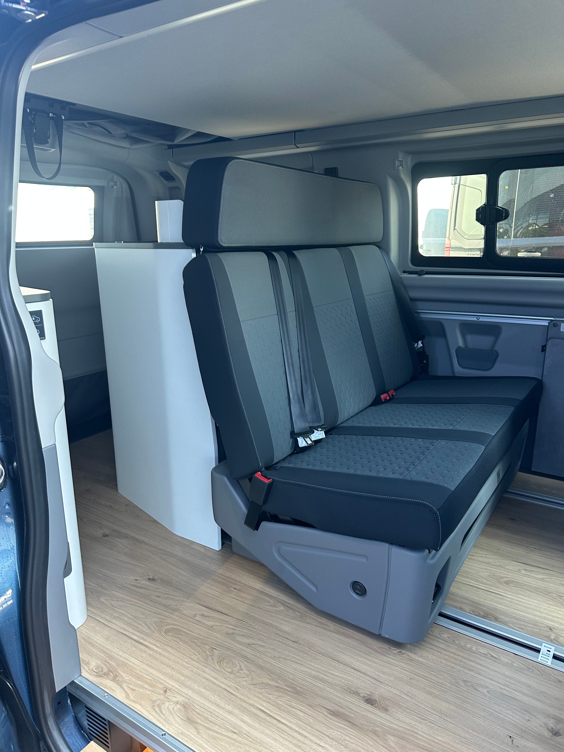 FORD Transit C Nugget 320 L1 2.0 Ec Titanium/170CV/Aut.-image-10