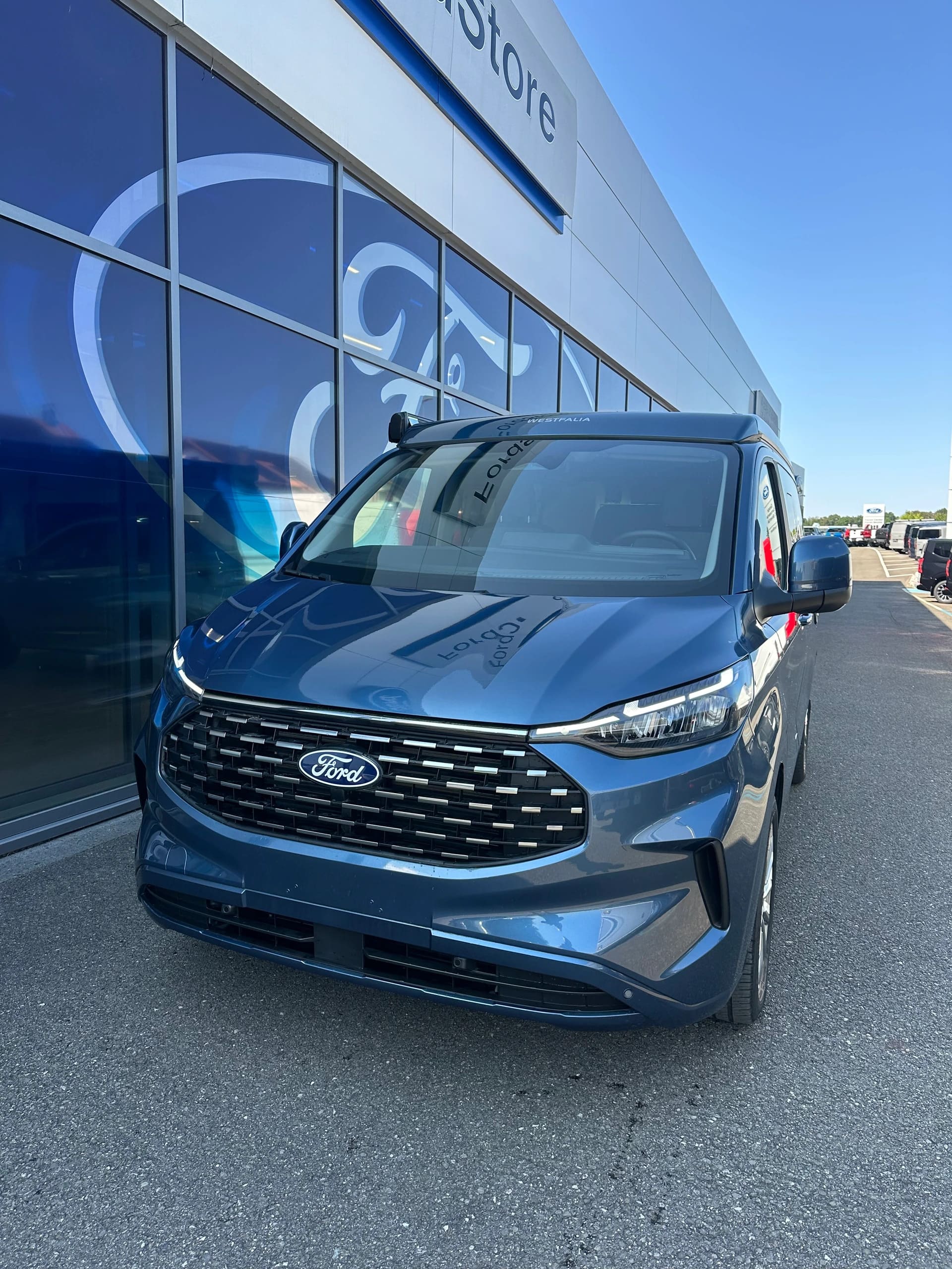 FORD Transit C Nugget 320 L1 2.0 Ec Titanium/170CV/Aut.-image-0