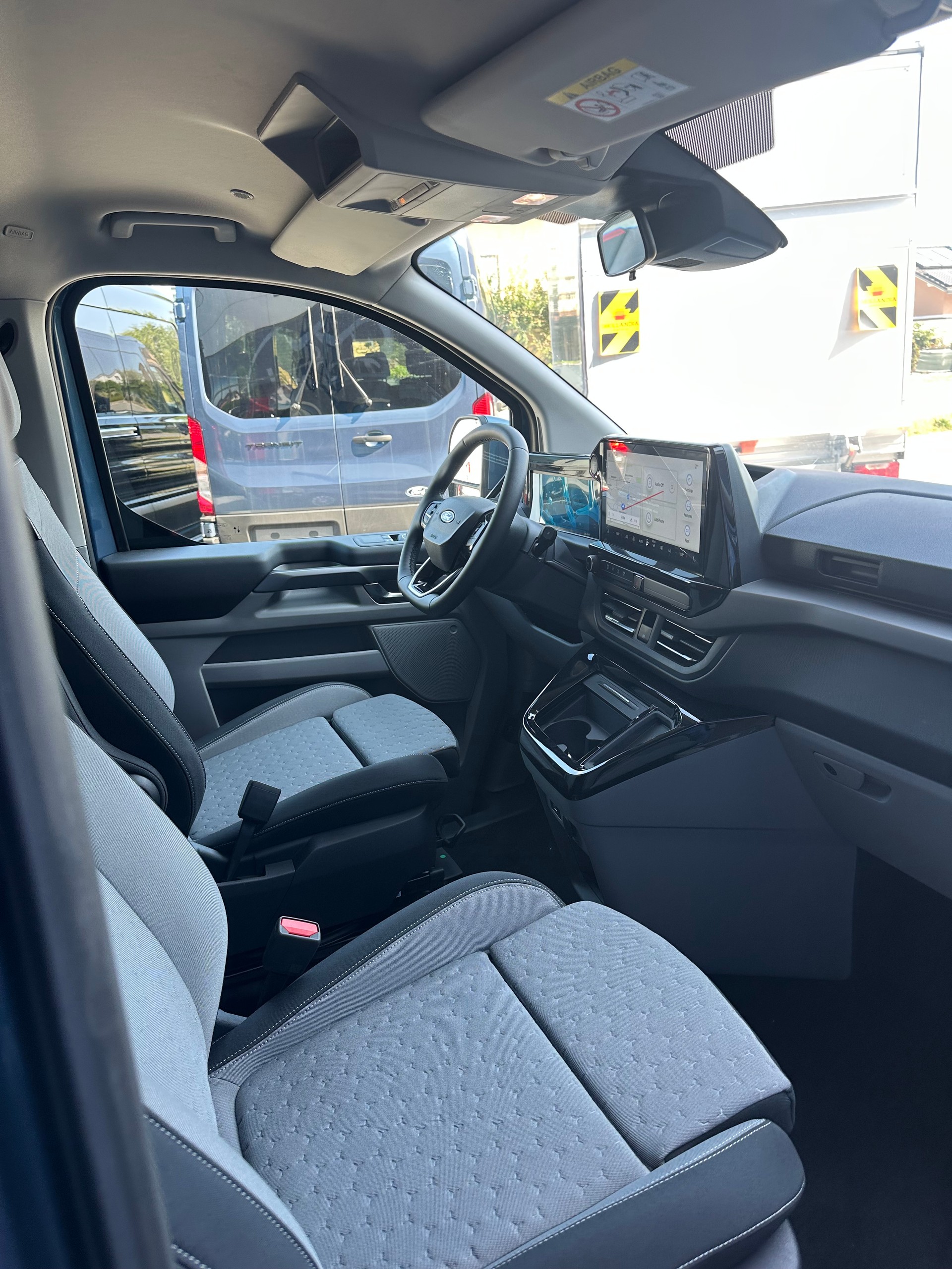 FORD Transit C Nugget 320 L1 2.0 Ec Titanium/170CV/Aut.-image-13