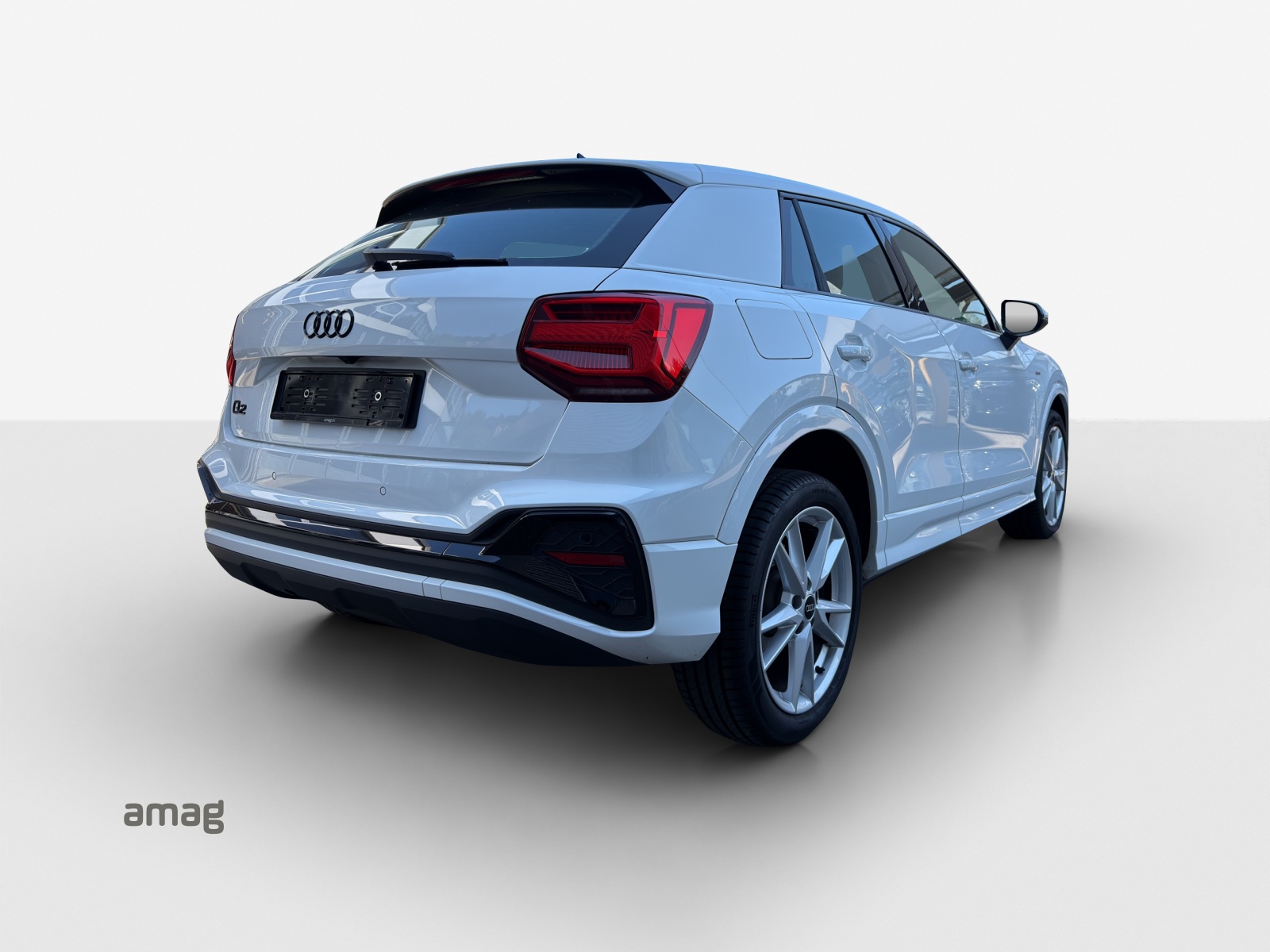 AUDI Q2 35 TFSI S line S-tronic-image-4