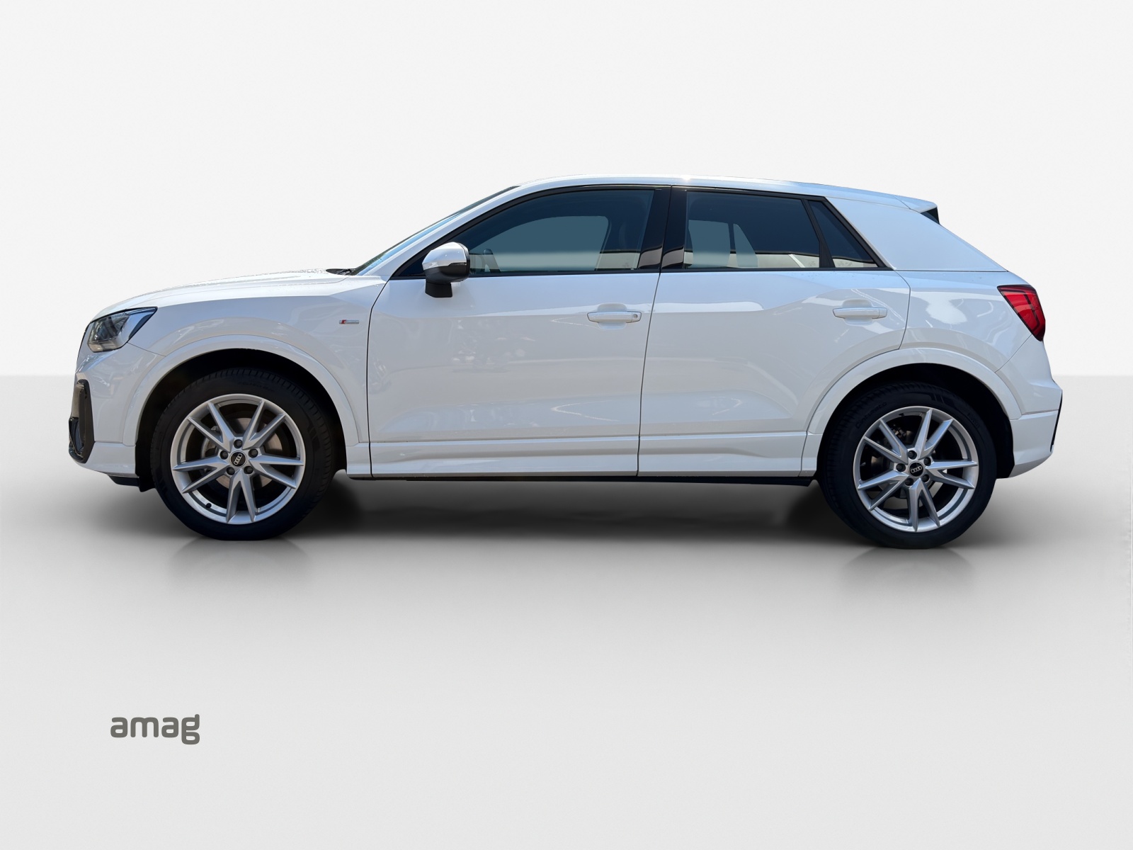 AUDI Q2 35 TFSI S line S-tronic-showroom-element-1