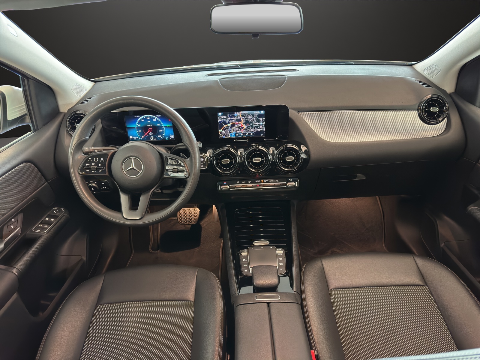 MERCEDES-BENZ B 180-image-9