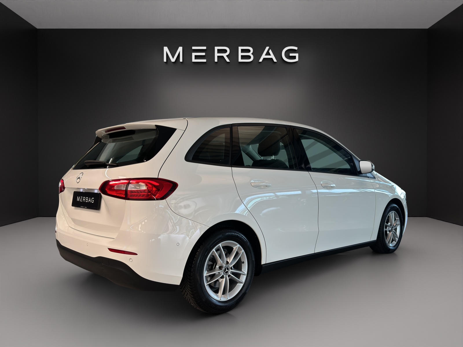 MERCEDES-BENZ B 180-image-5