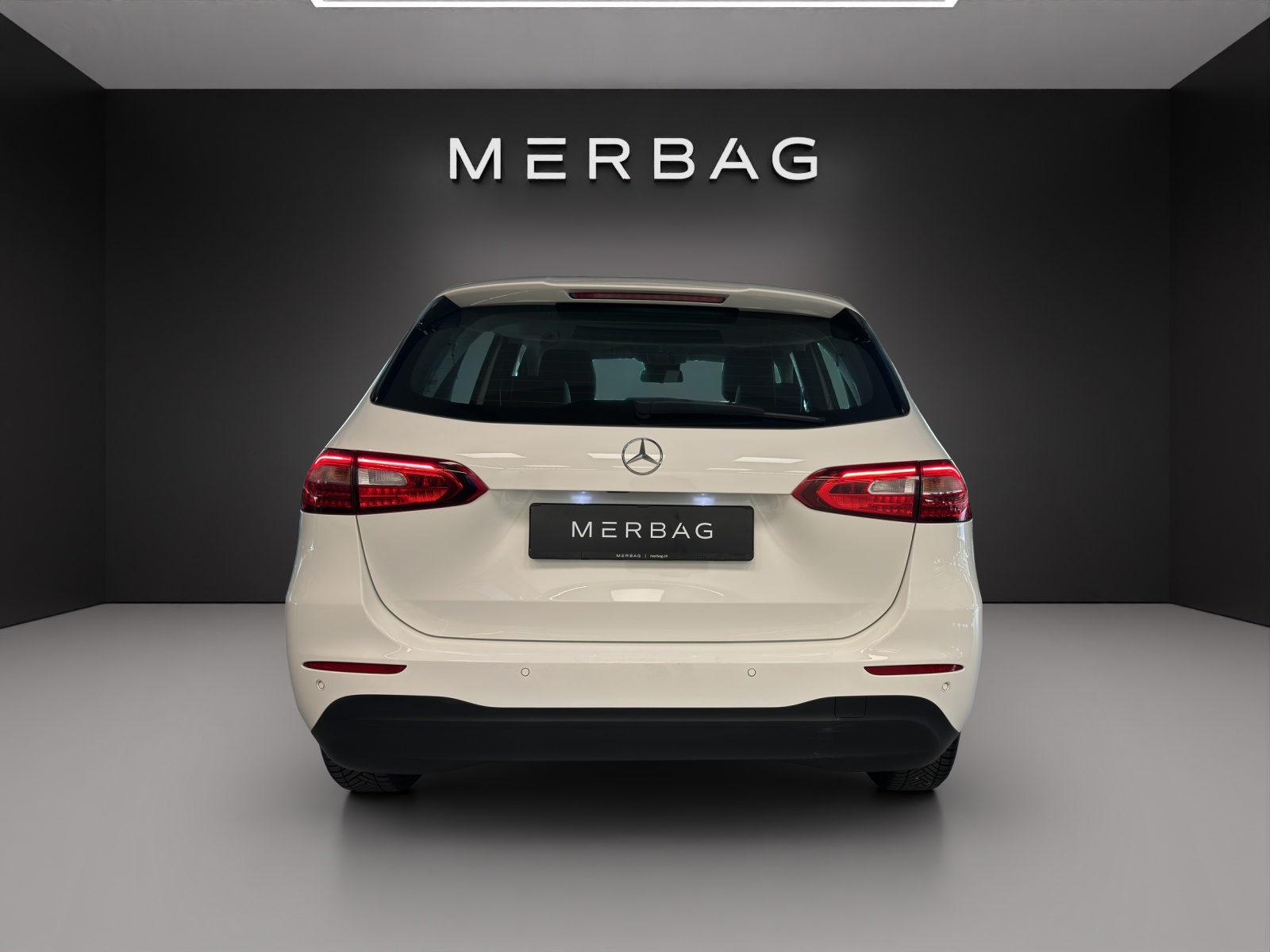 MERCEDES-BENZ B 180-image-4