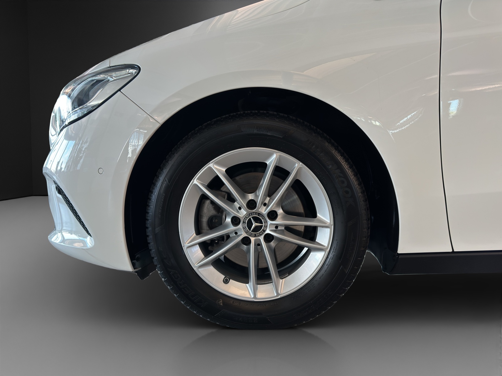 MERCEDES-BENZ B 180-image-7