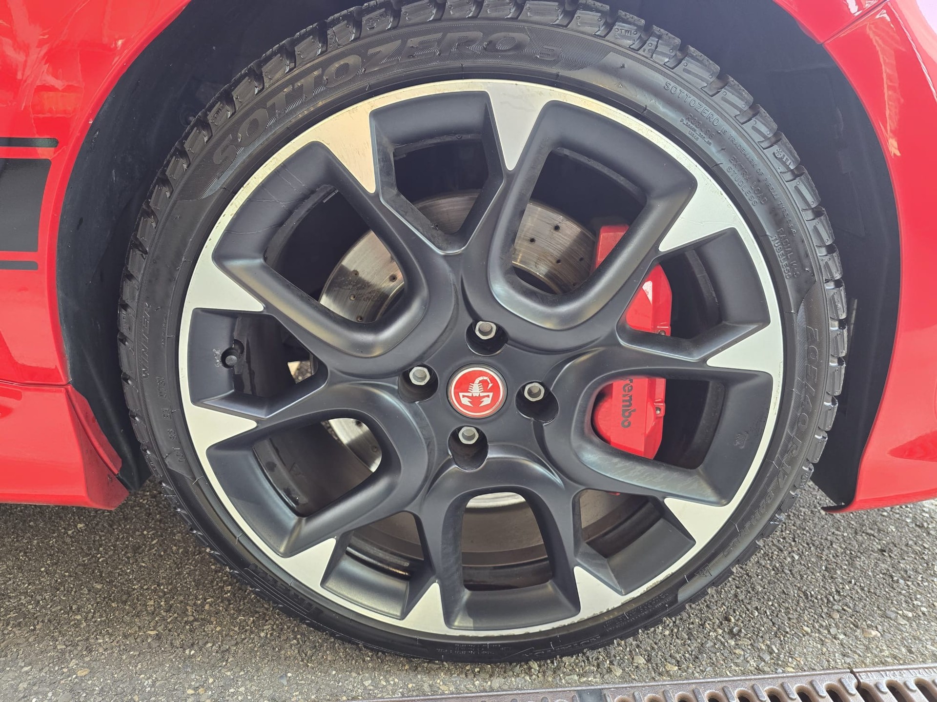 FIAT 595 1.4 16V Turbo Abarth Competizione-image-21