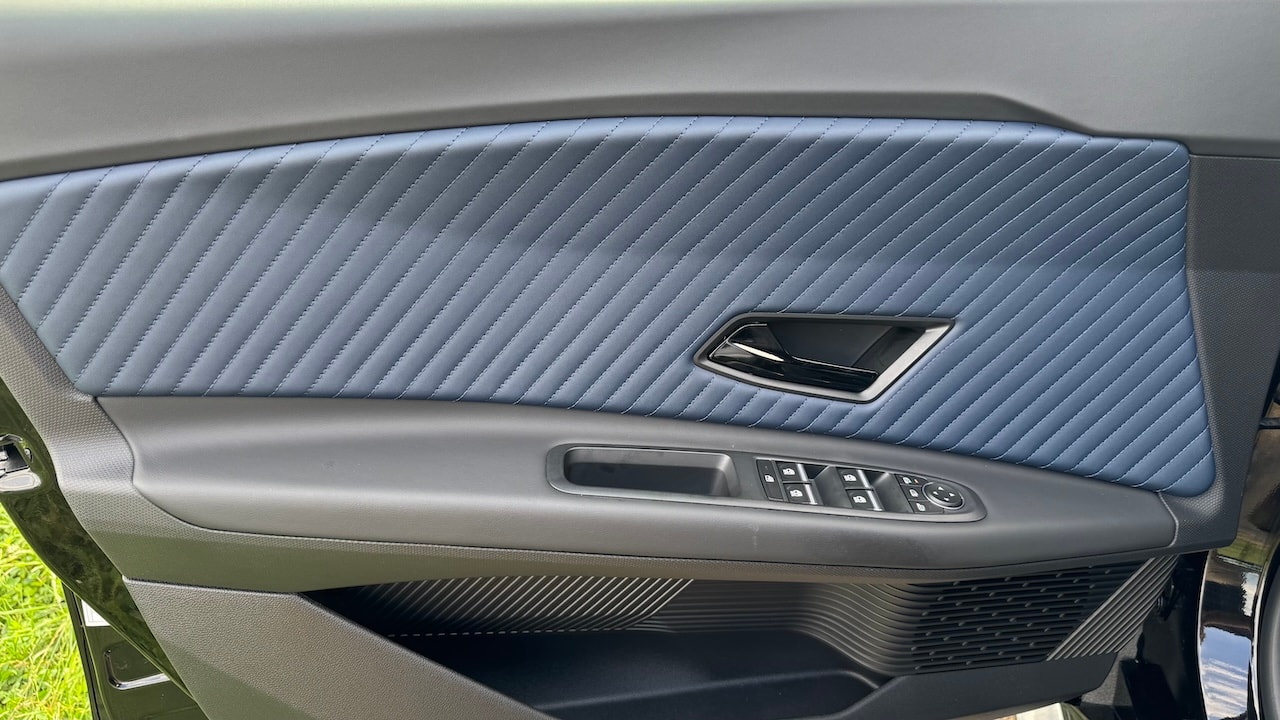 ALPINE A290 180 52kWh GT-image-28