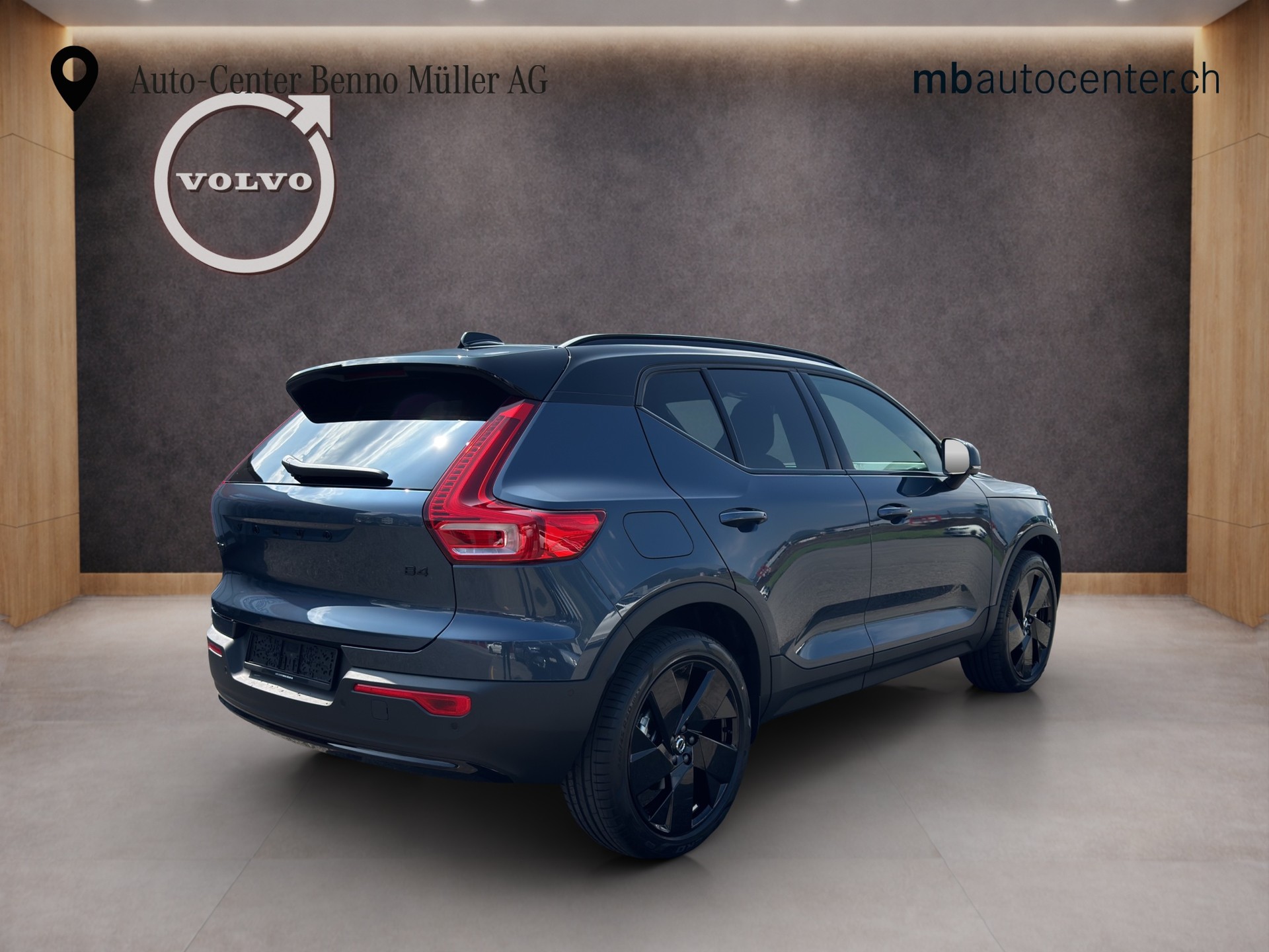 VOLVO XC40 2.0 B4 MH Black Edition-image-4