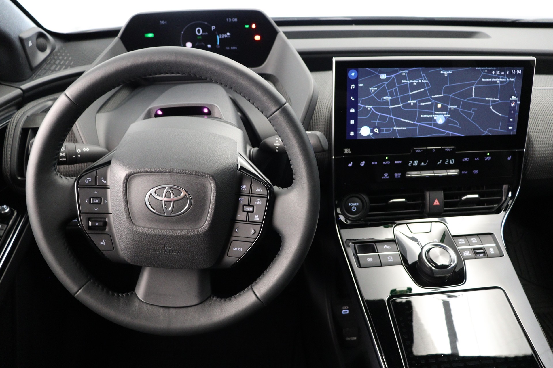TOYOTA bZ4X Style AWD-image-4
