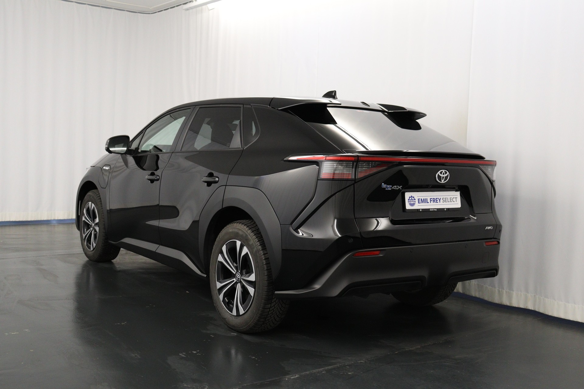 TOYOTA bZ4X Style AWD-image-6